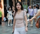 丰韵白紧身裤美女