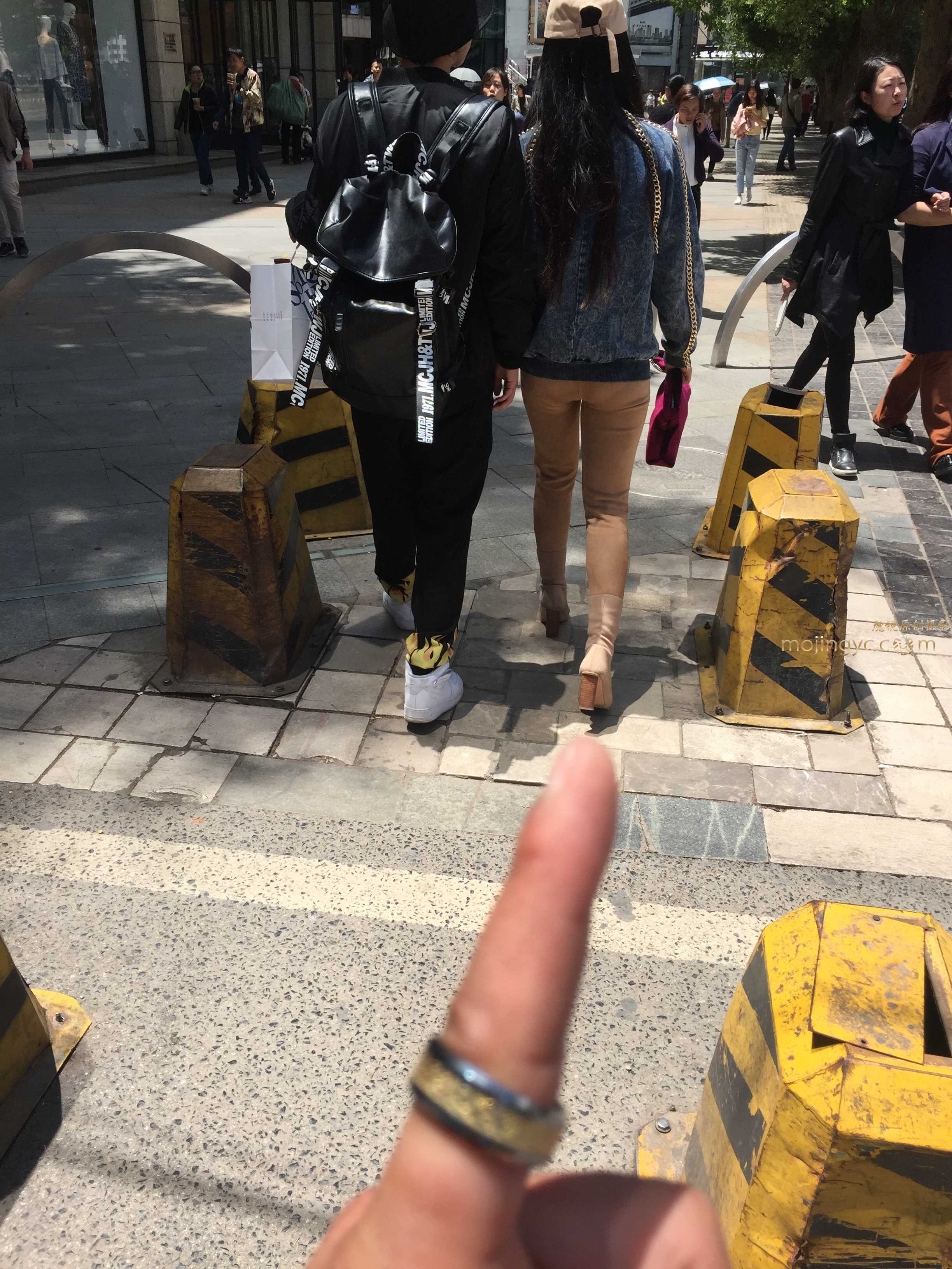 15355-4iv0tro50sb.jpg