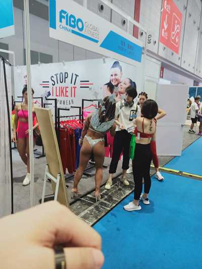 32900-3siz4d1hchp.jpg