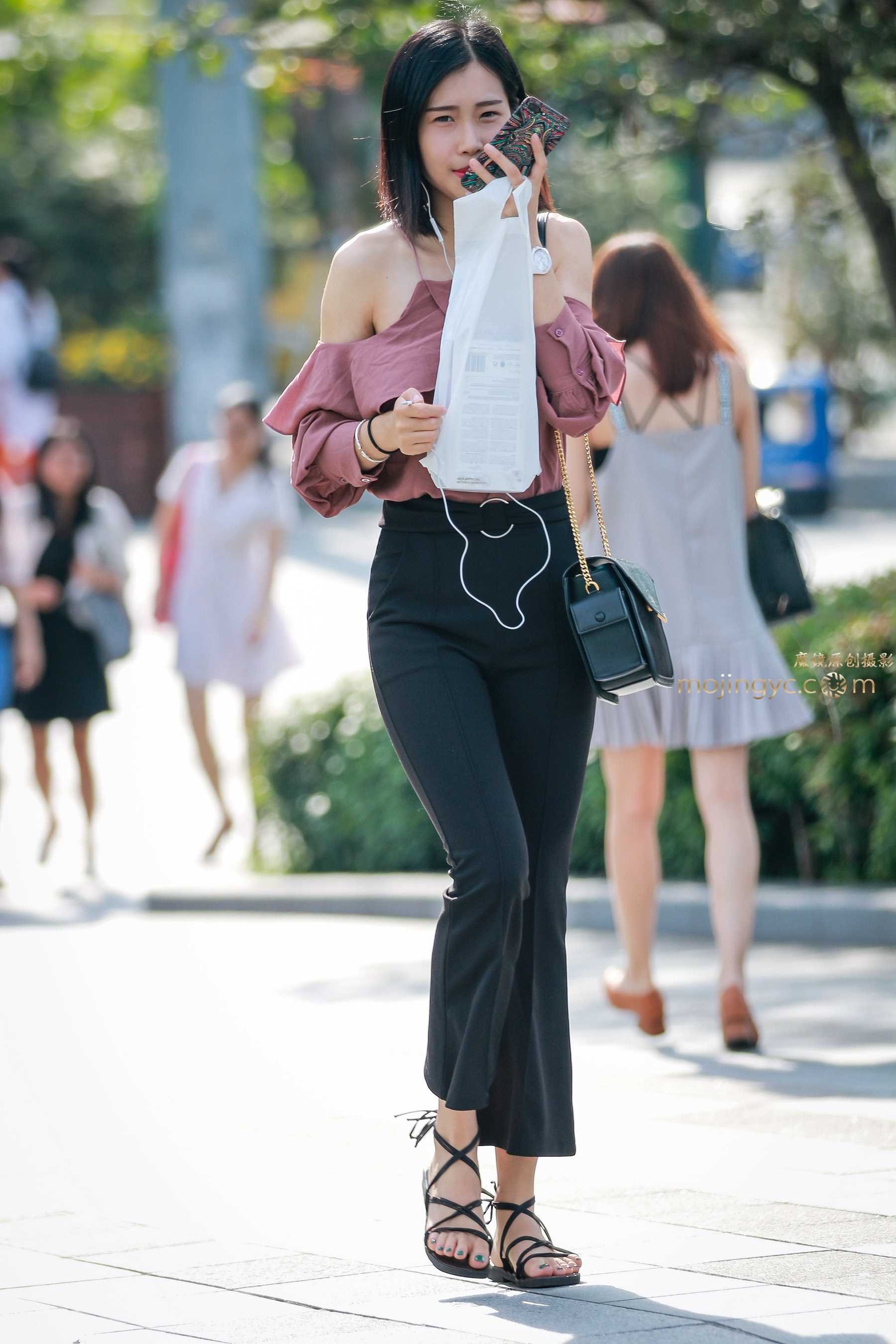 16049-adbj4mp0nao.jpg