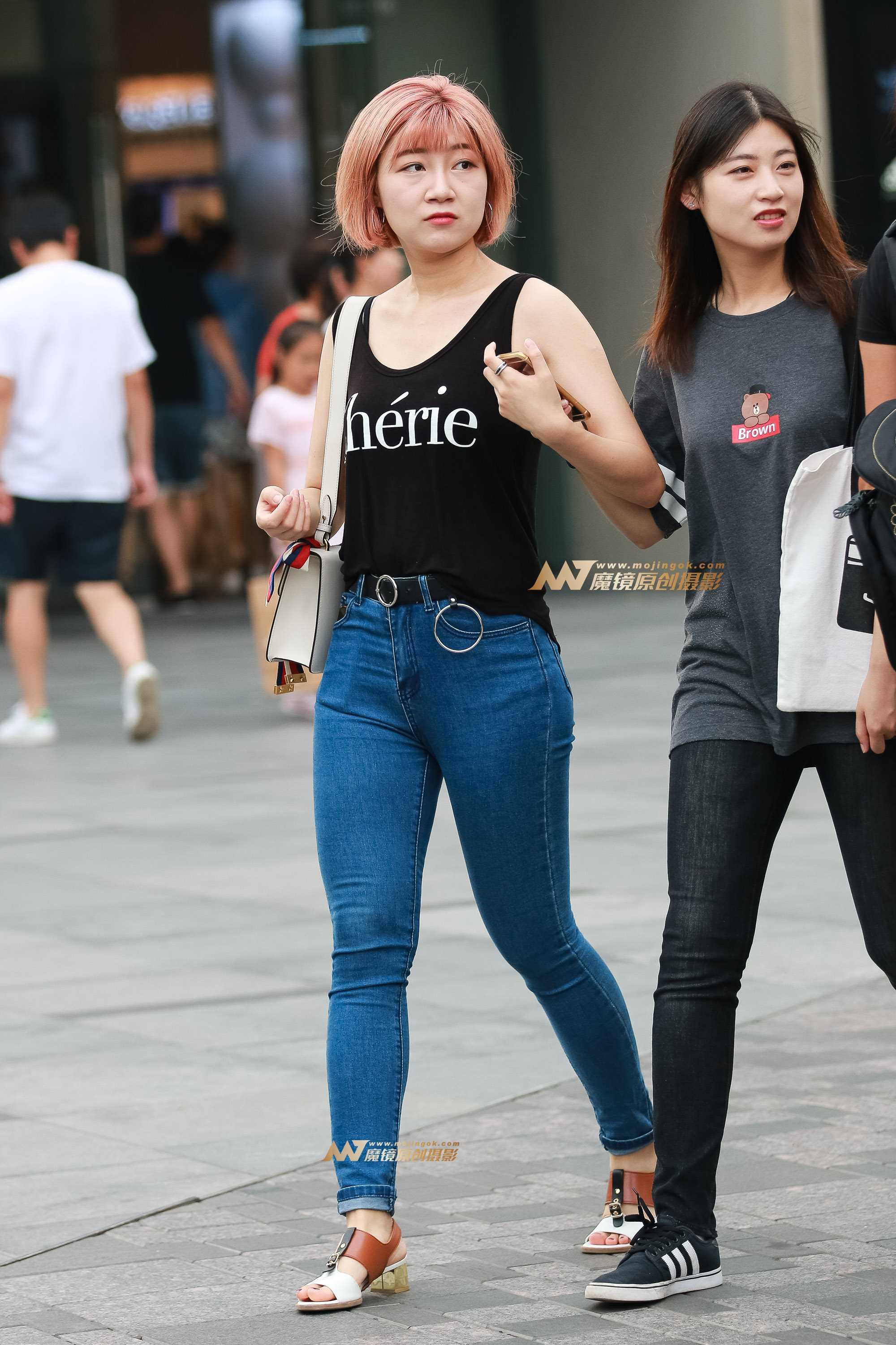 22015-m2y3sjf2ig4.jpg