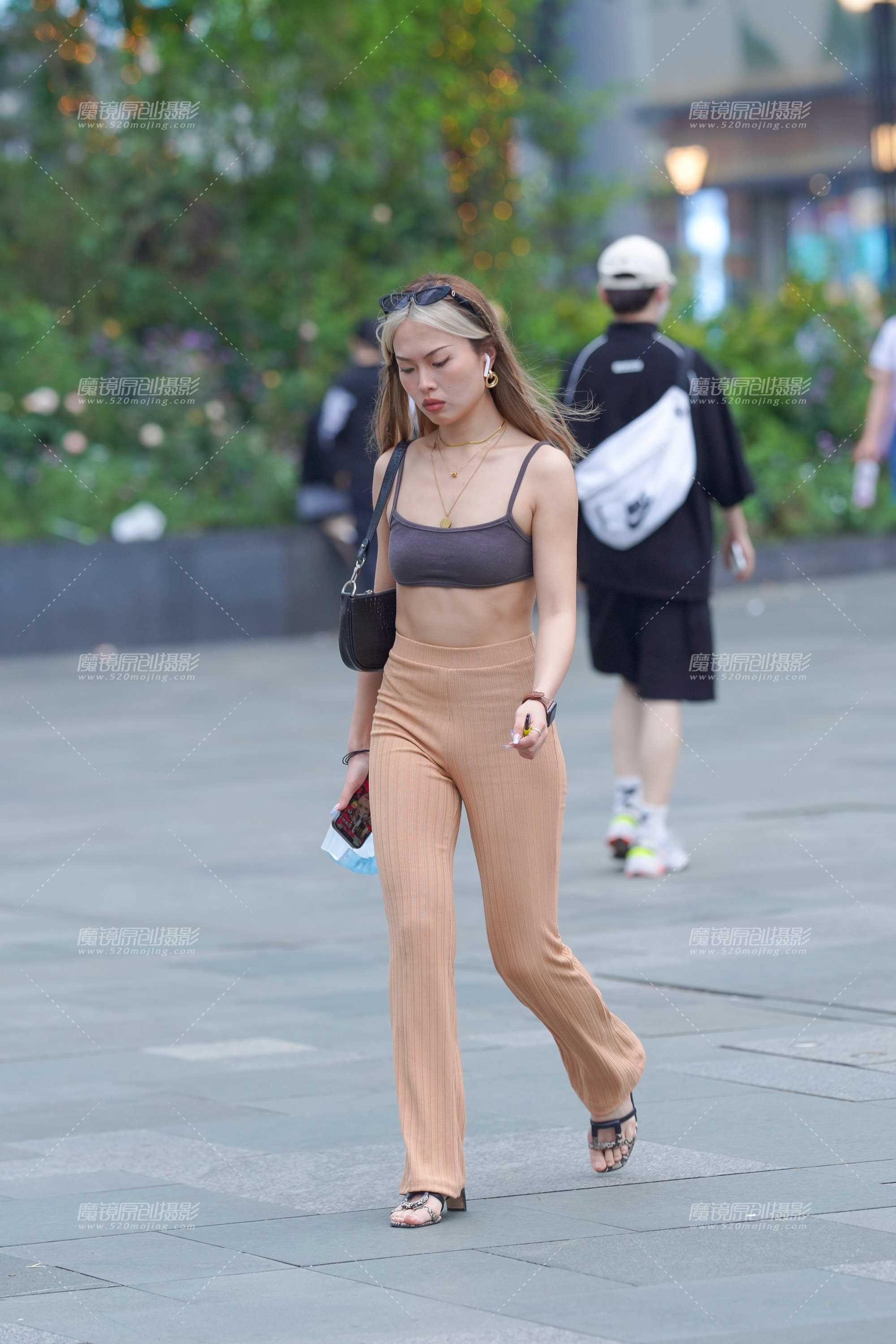 45551-yyuiyoyqymz.jpg
