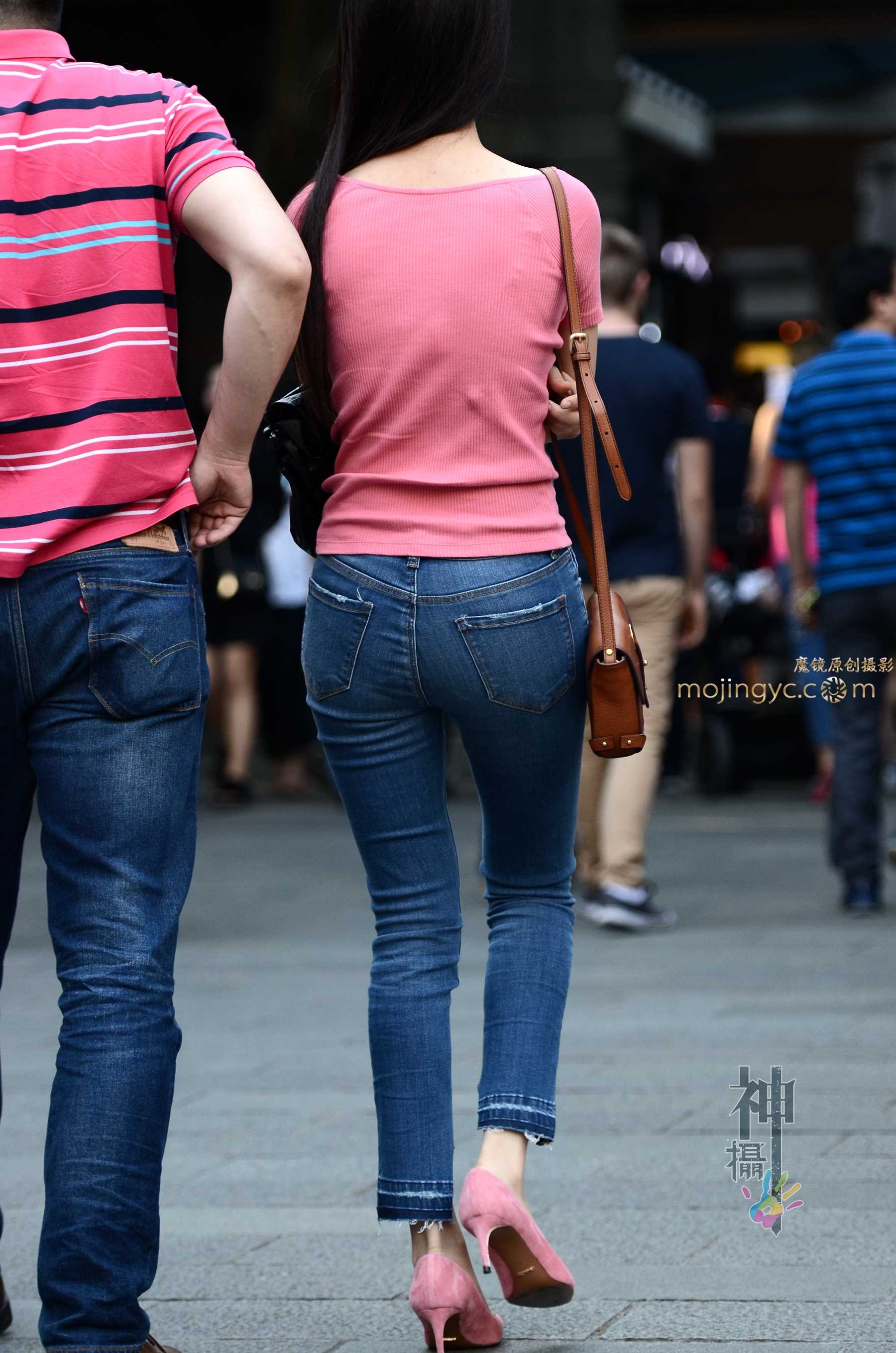 16013-e2umqfdscxa.jpg