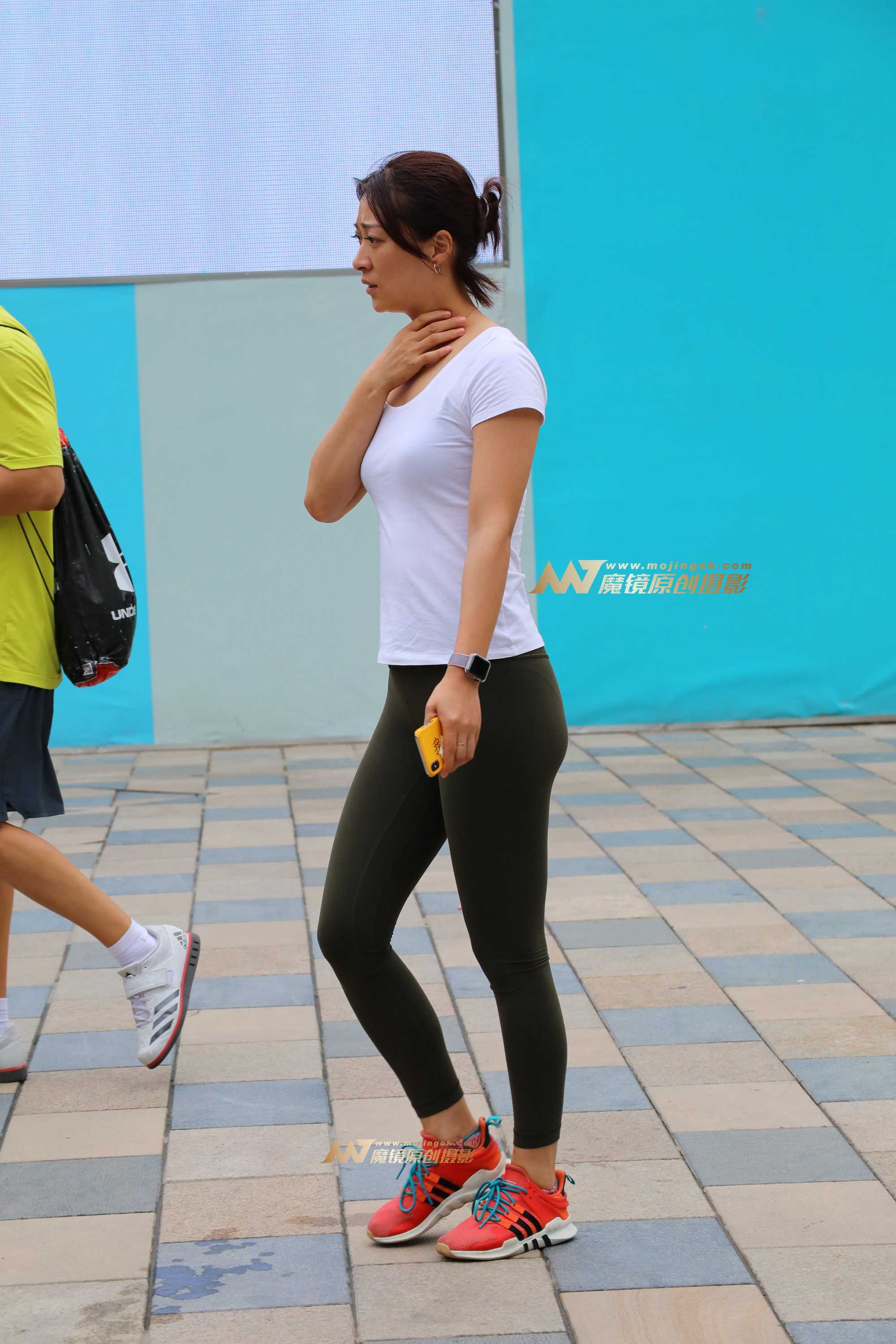 24845-lceaunjbso4.jpg