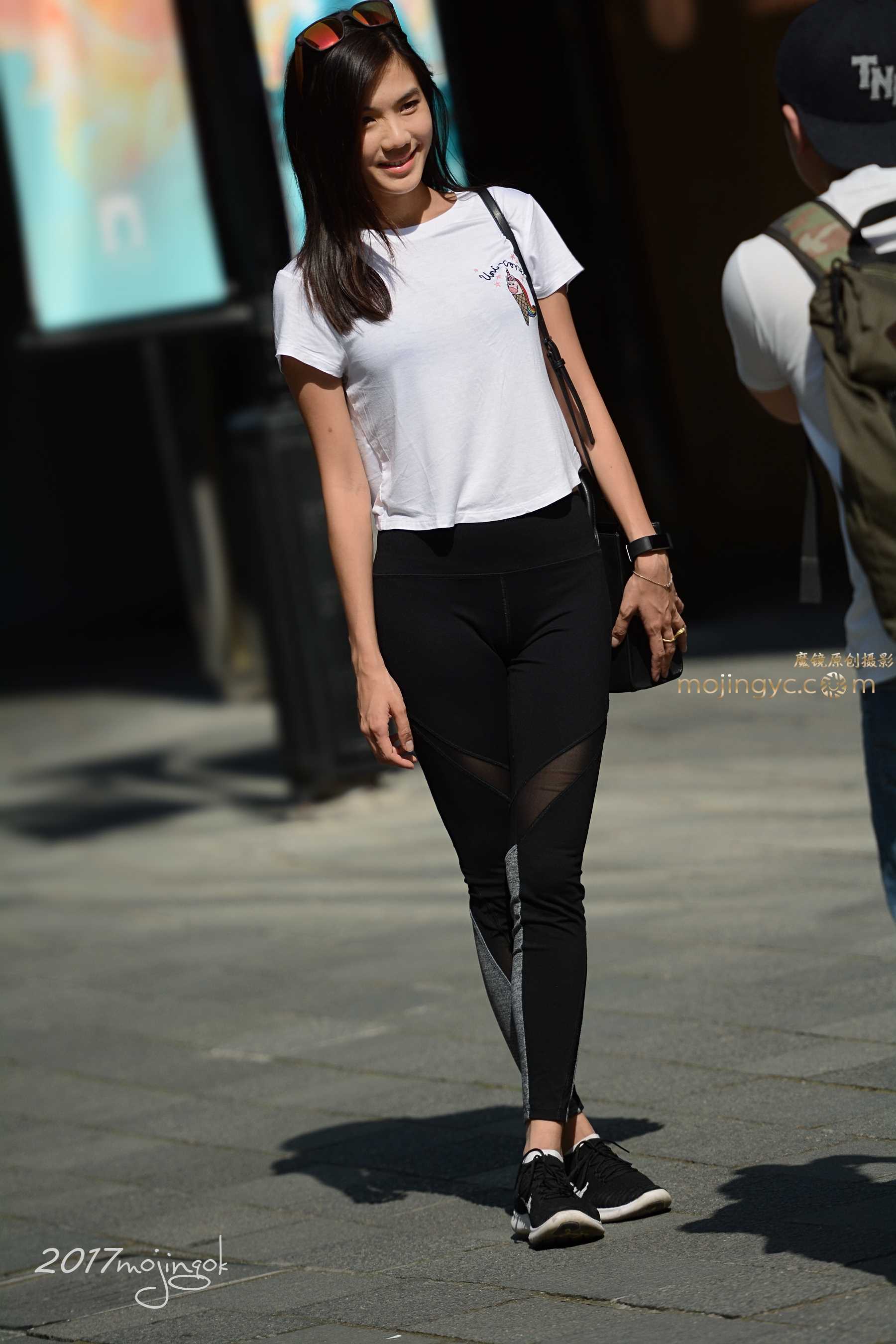 15909-j21514m52h4.jpg