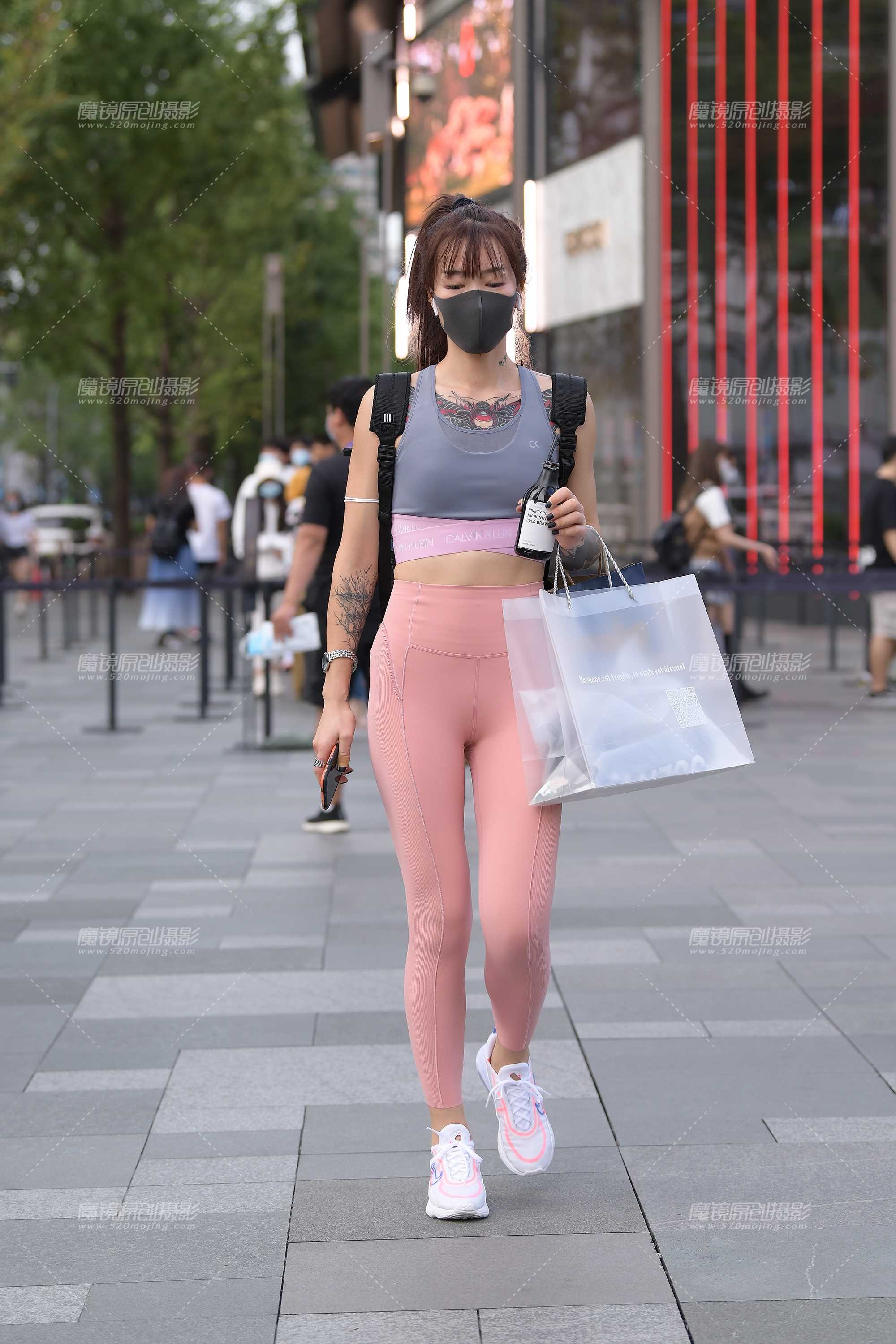 39476-r5j4sgssg4v.jpg