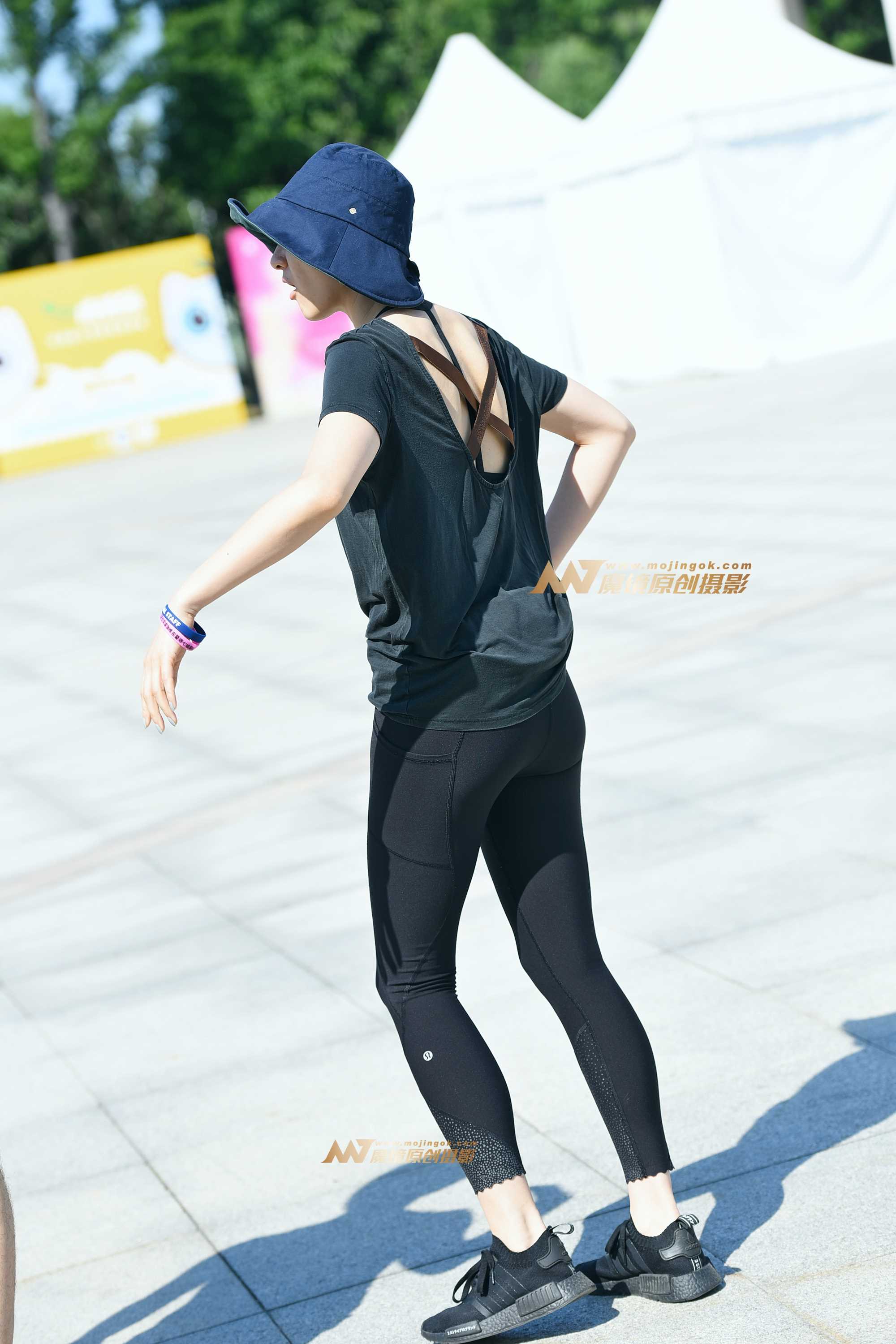24042-al2xhm3b153.jpg
