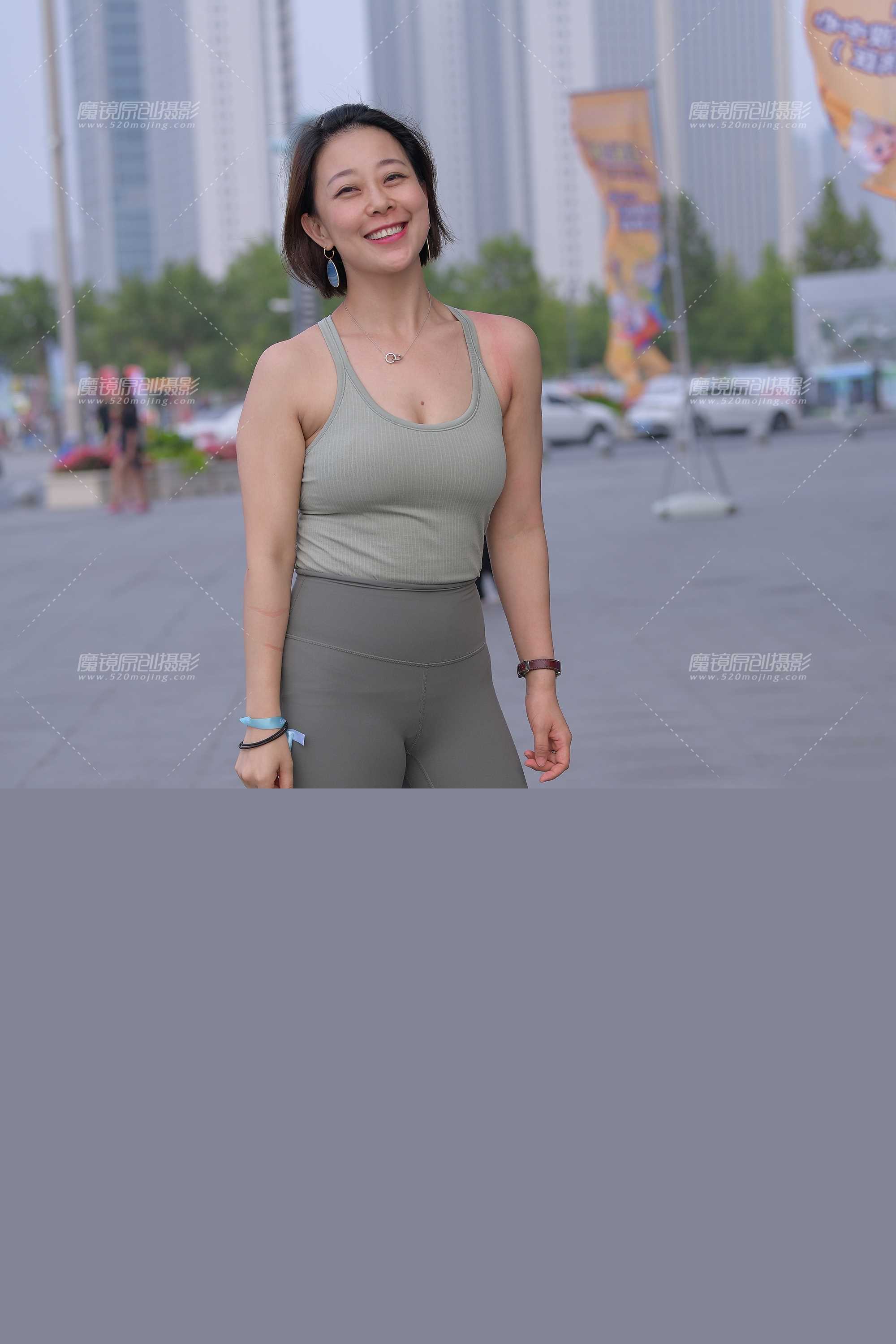 32209-1qyhqpnzqij.jpg