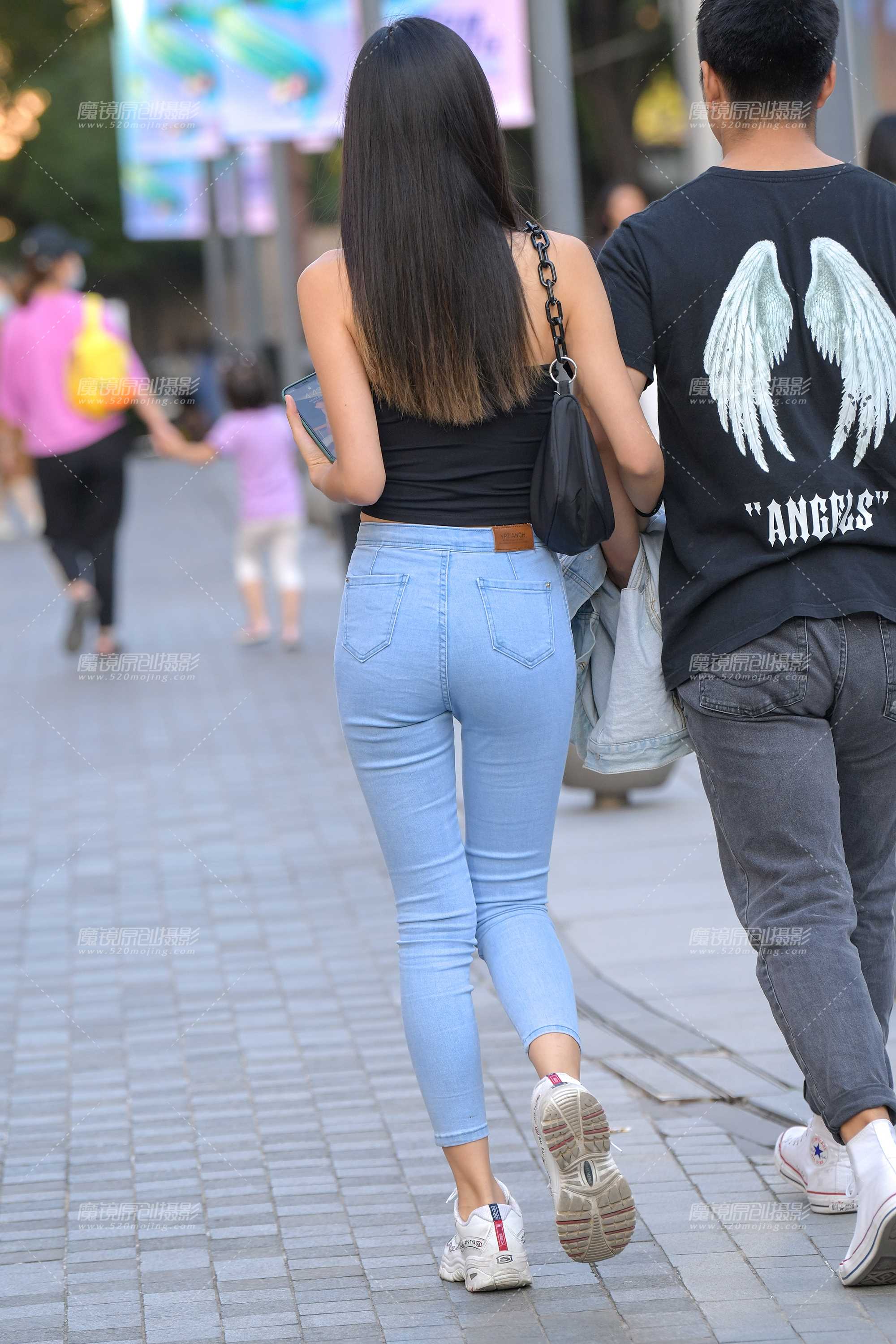39293-qtlqakommcm.jpg