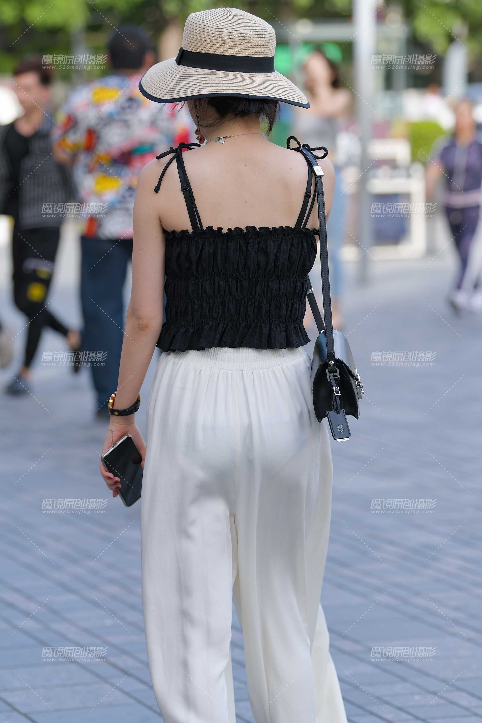 31061-v1d1rsxg1g0.jpg