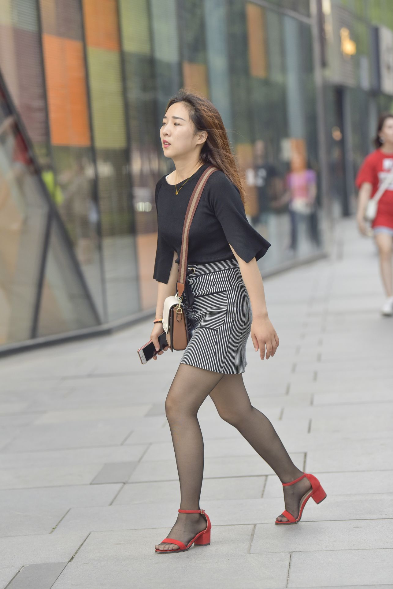 24824-hkfssfwgypd.jpg