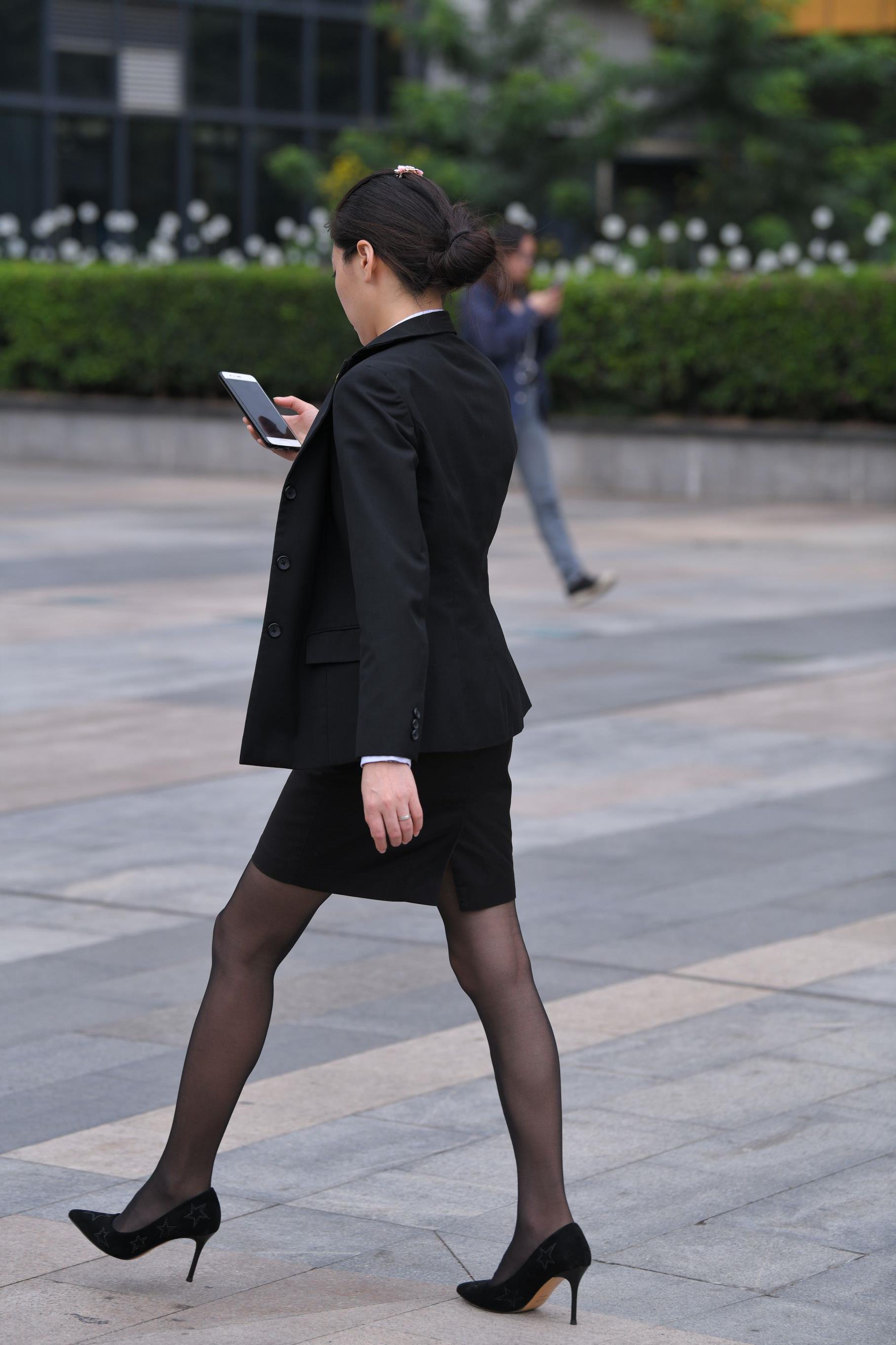 25823-2qiot1f3rlj.jpg