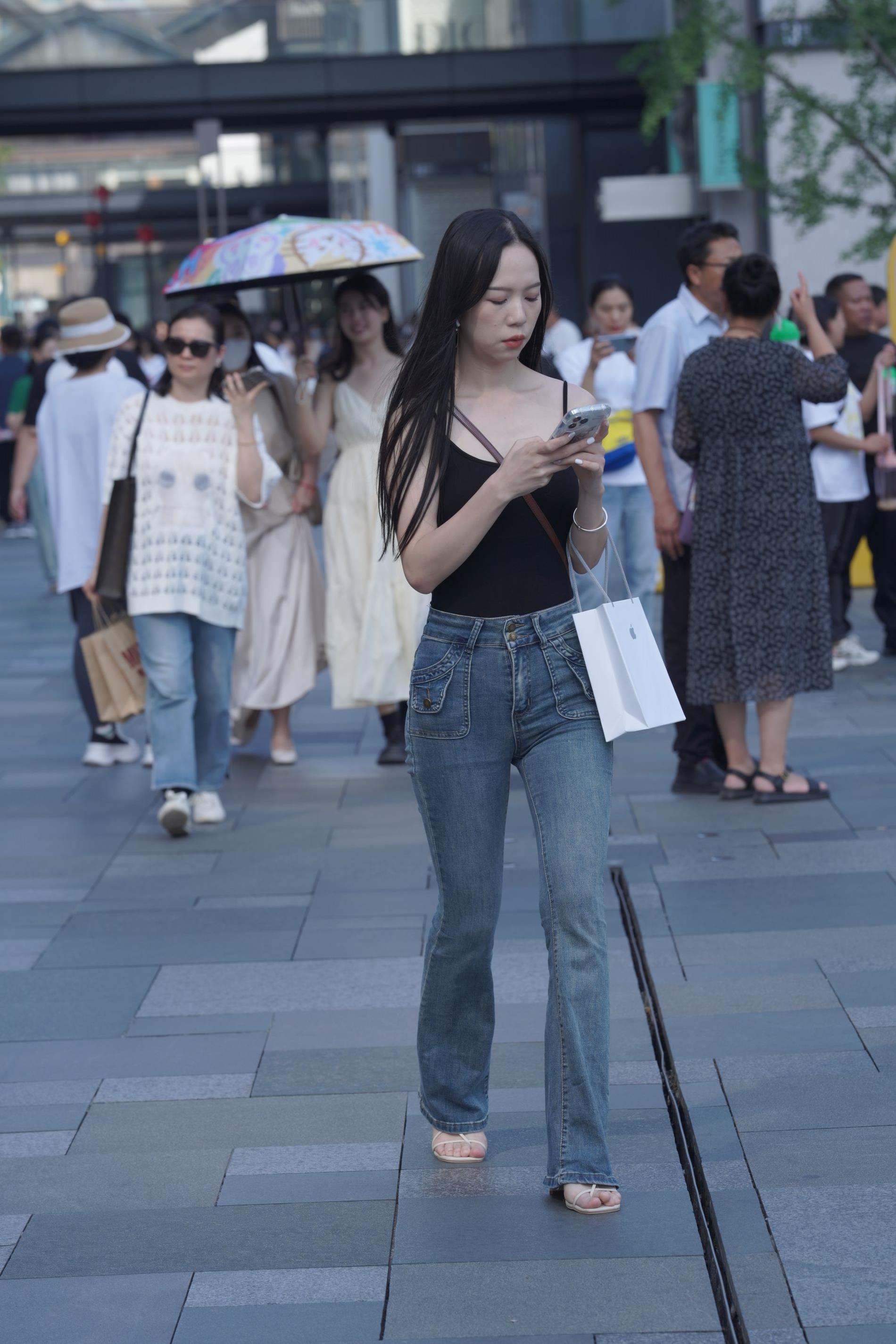 31547-2m3twdgef1q.jpg