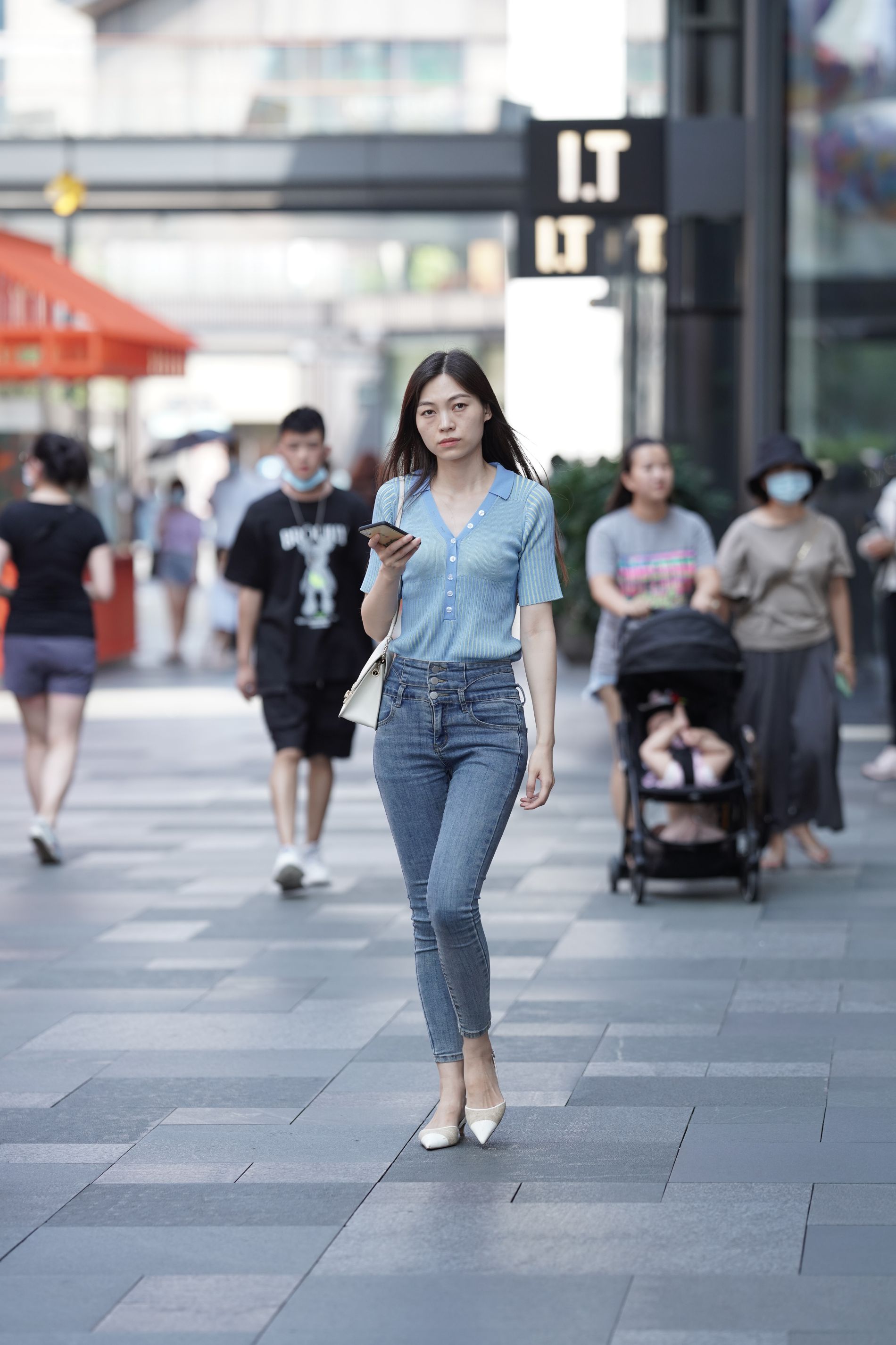 32044-uj5pe2aldx1.jpg