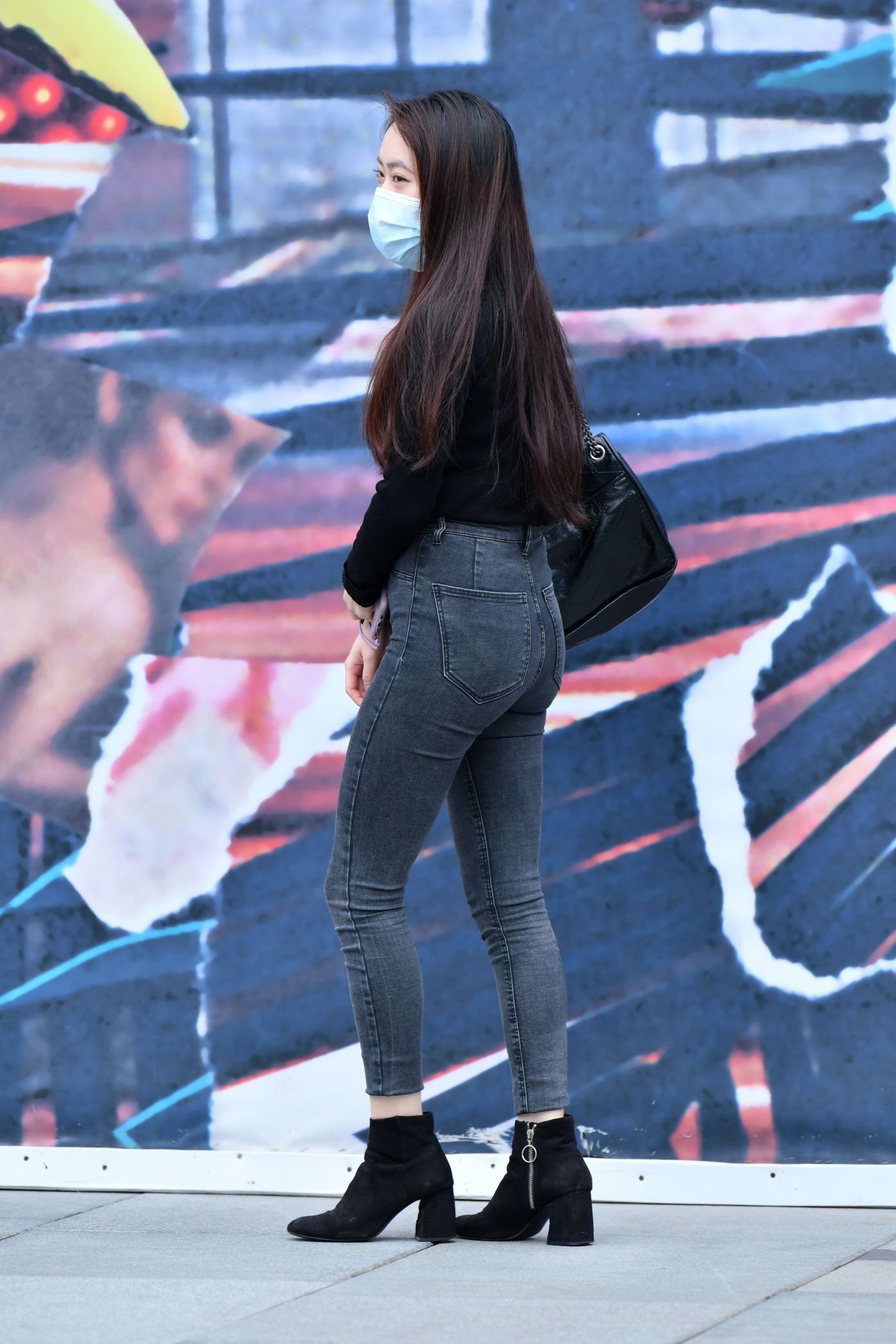 32909-oskwakfidak.jpg