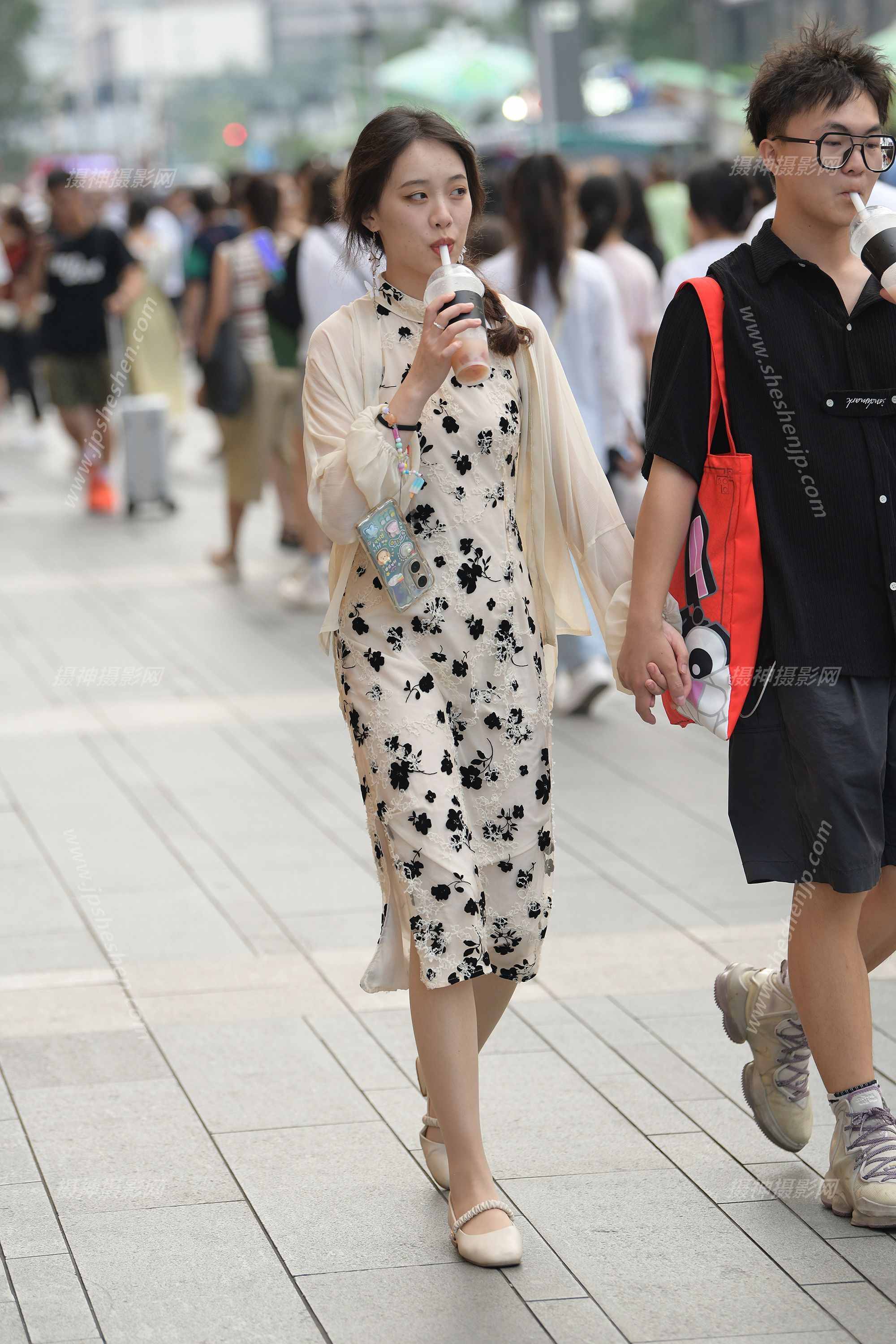 12904-3xinamphled.jpg