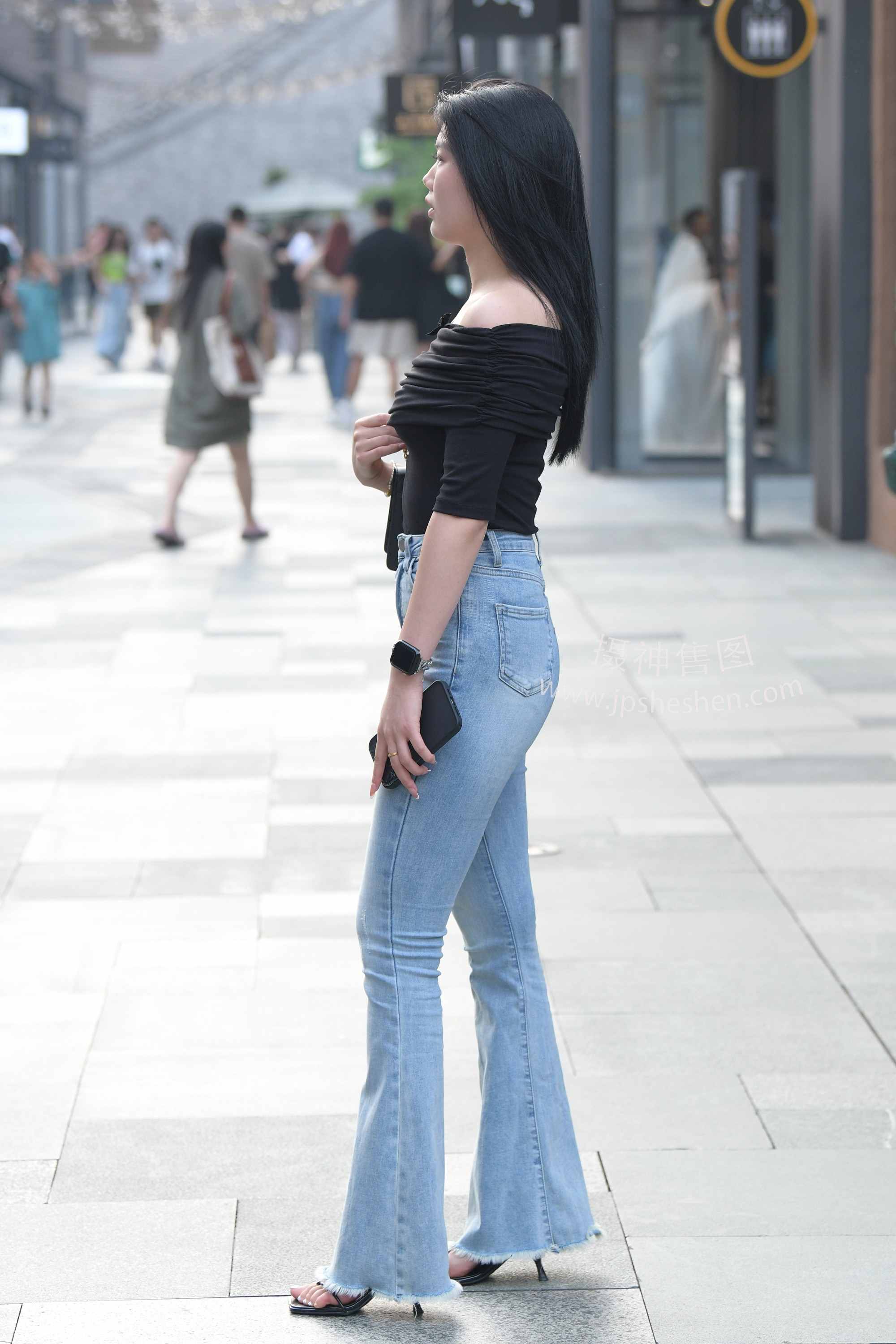 11500-niq2th22nto.jpg