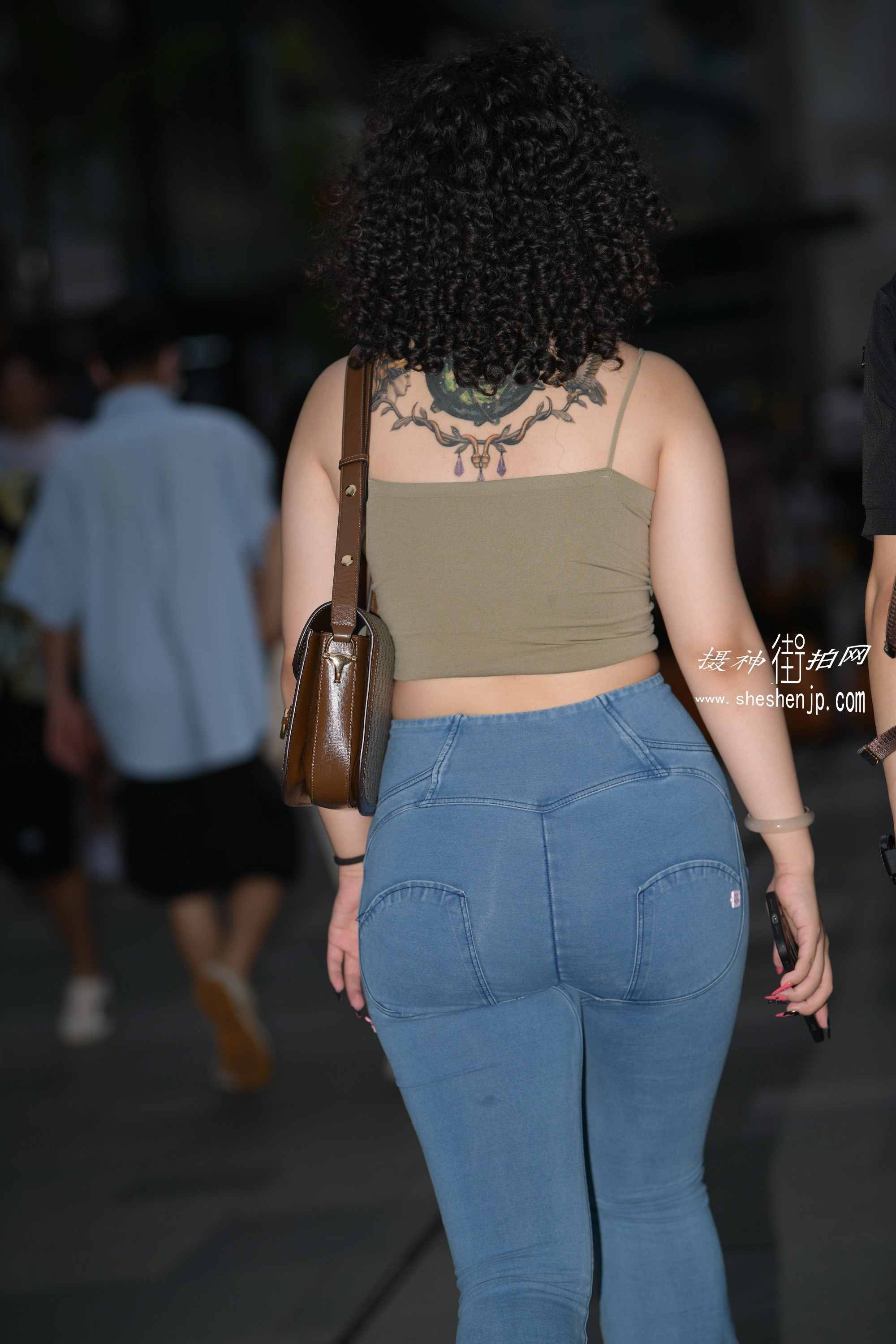 8917-tixcx0z0om4.jpg