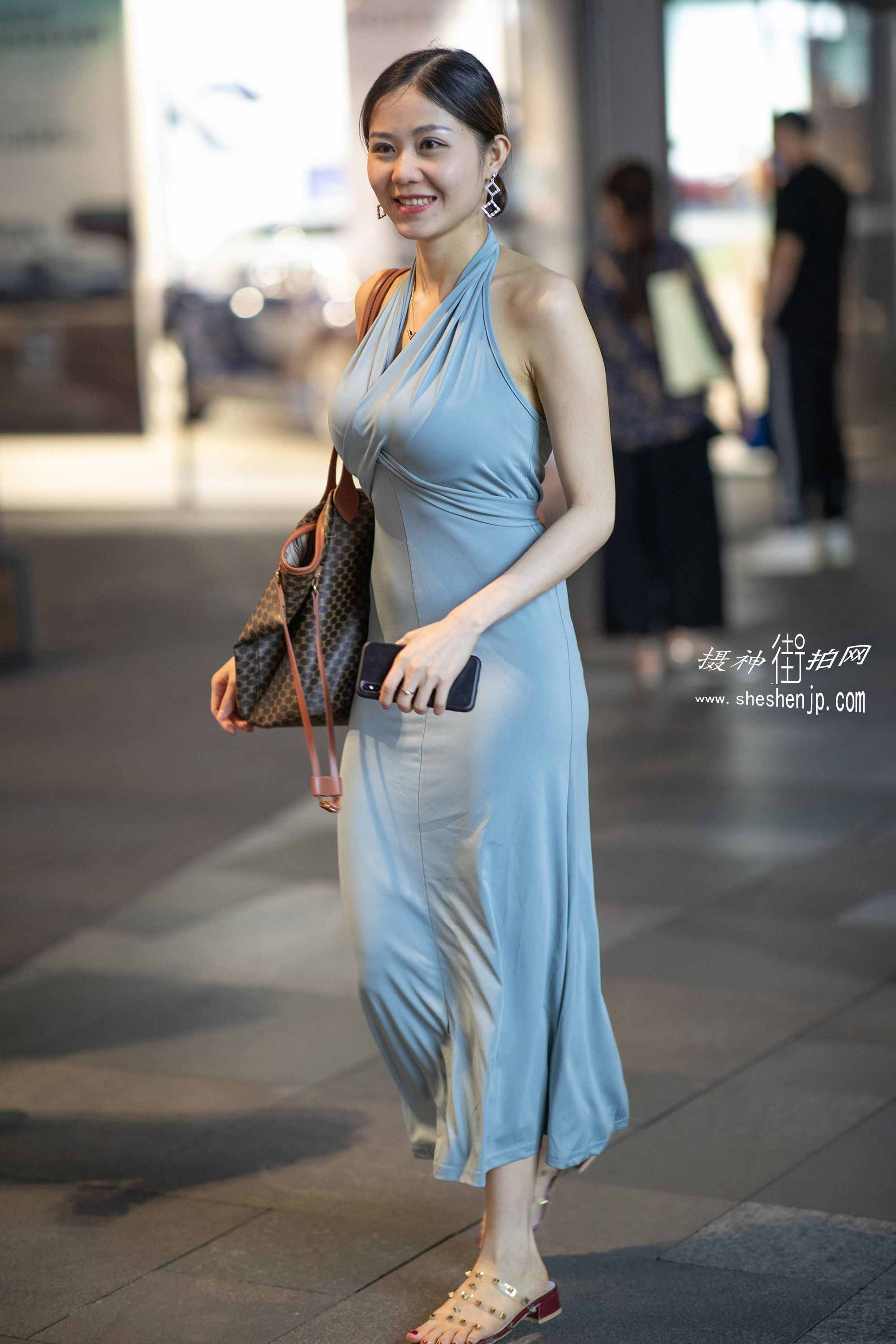 8512-g2b2o1r4my4.jpg
