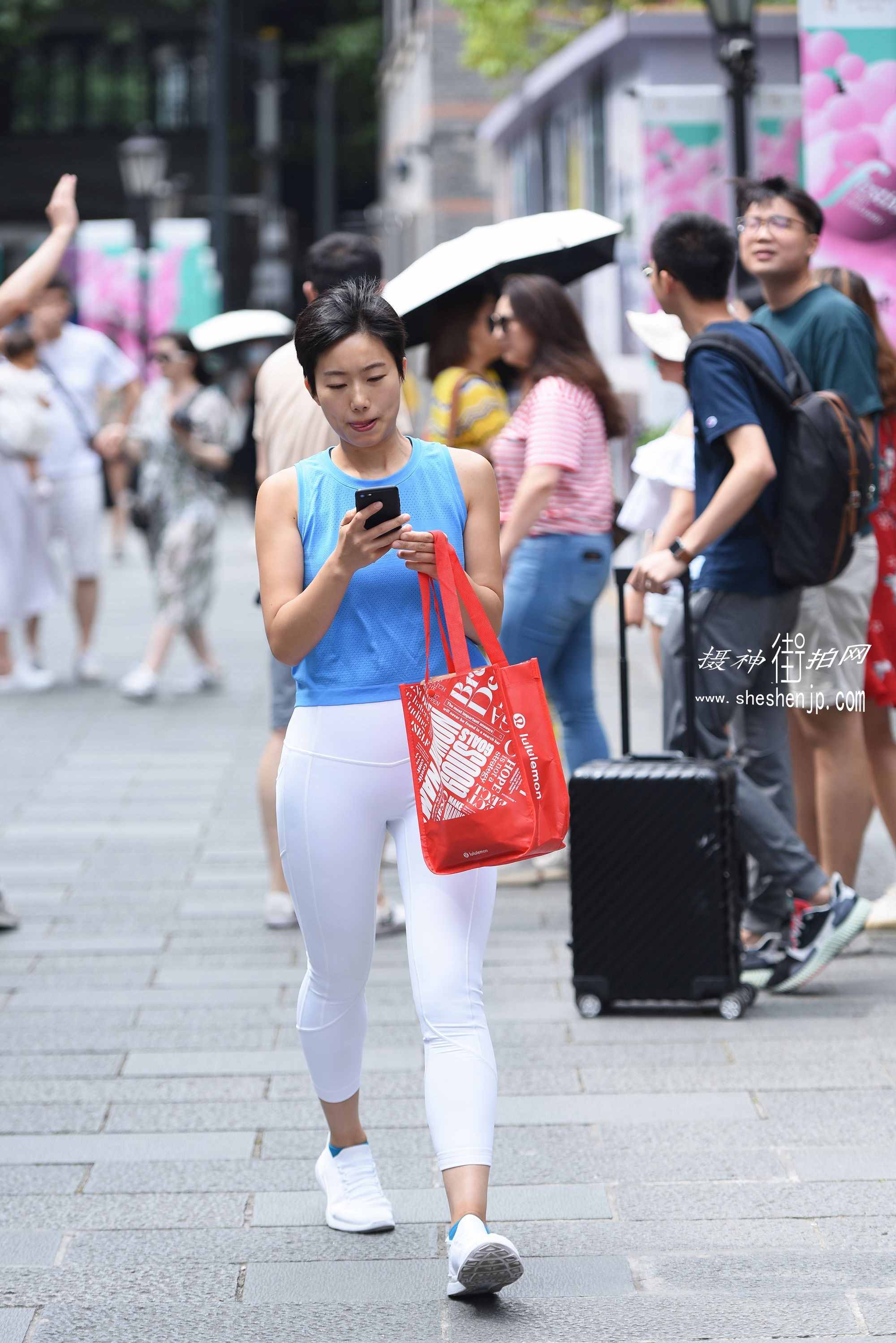 8197-tgbk4ruqelf.jpg