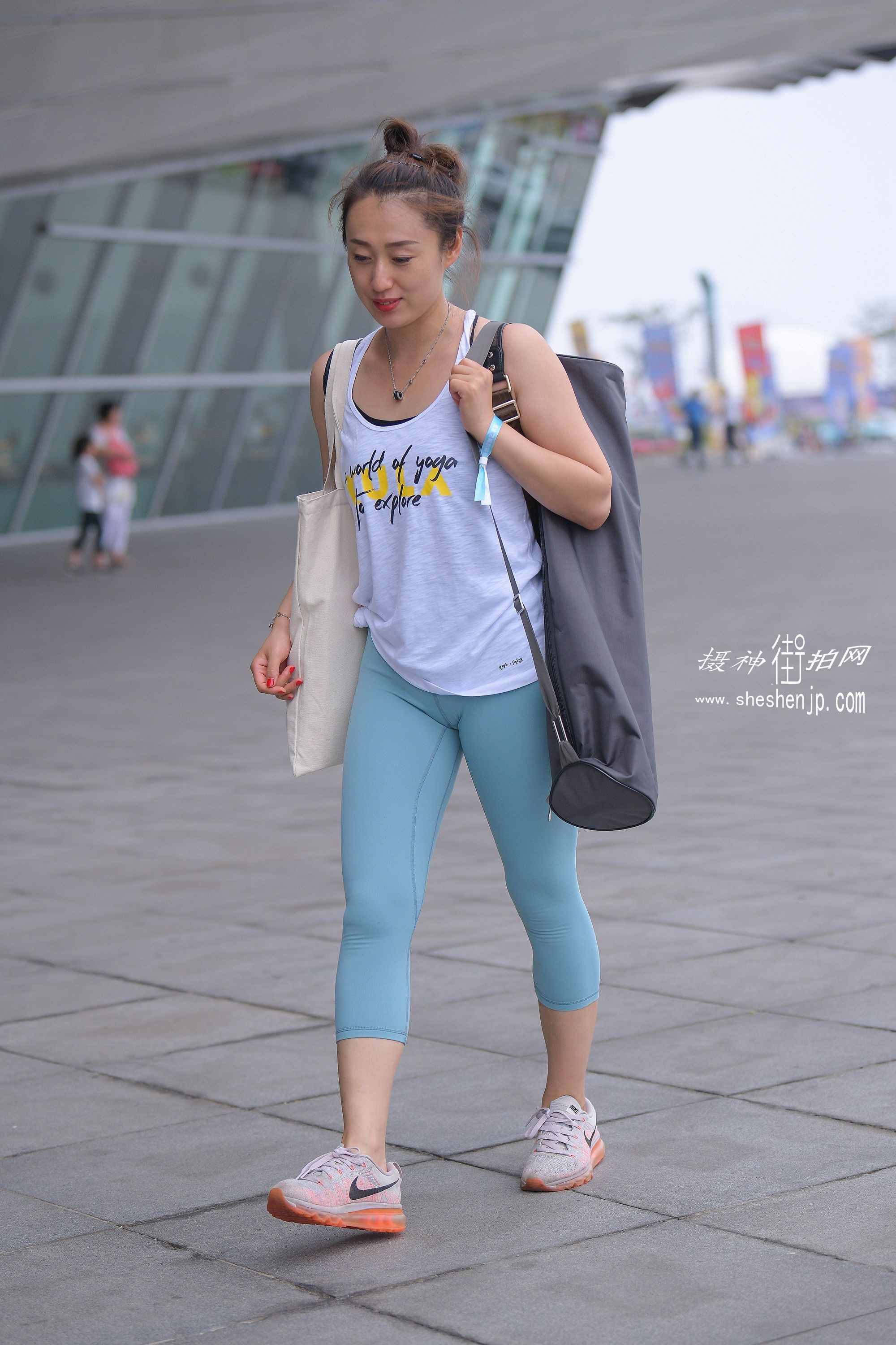 8173-mrxhgntaf5f.jpg