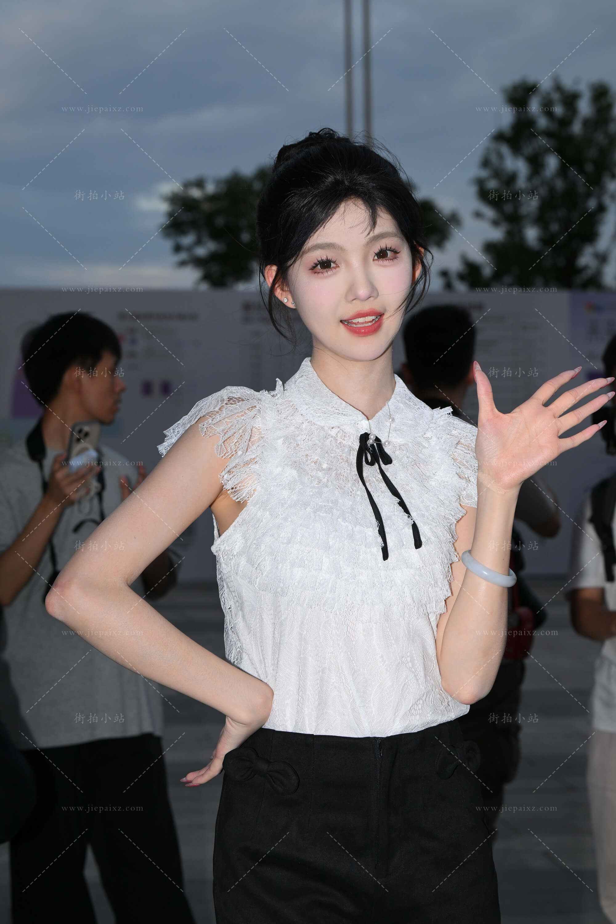 35269lvglbhtythk.jpg