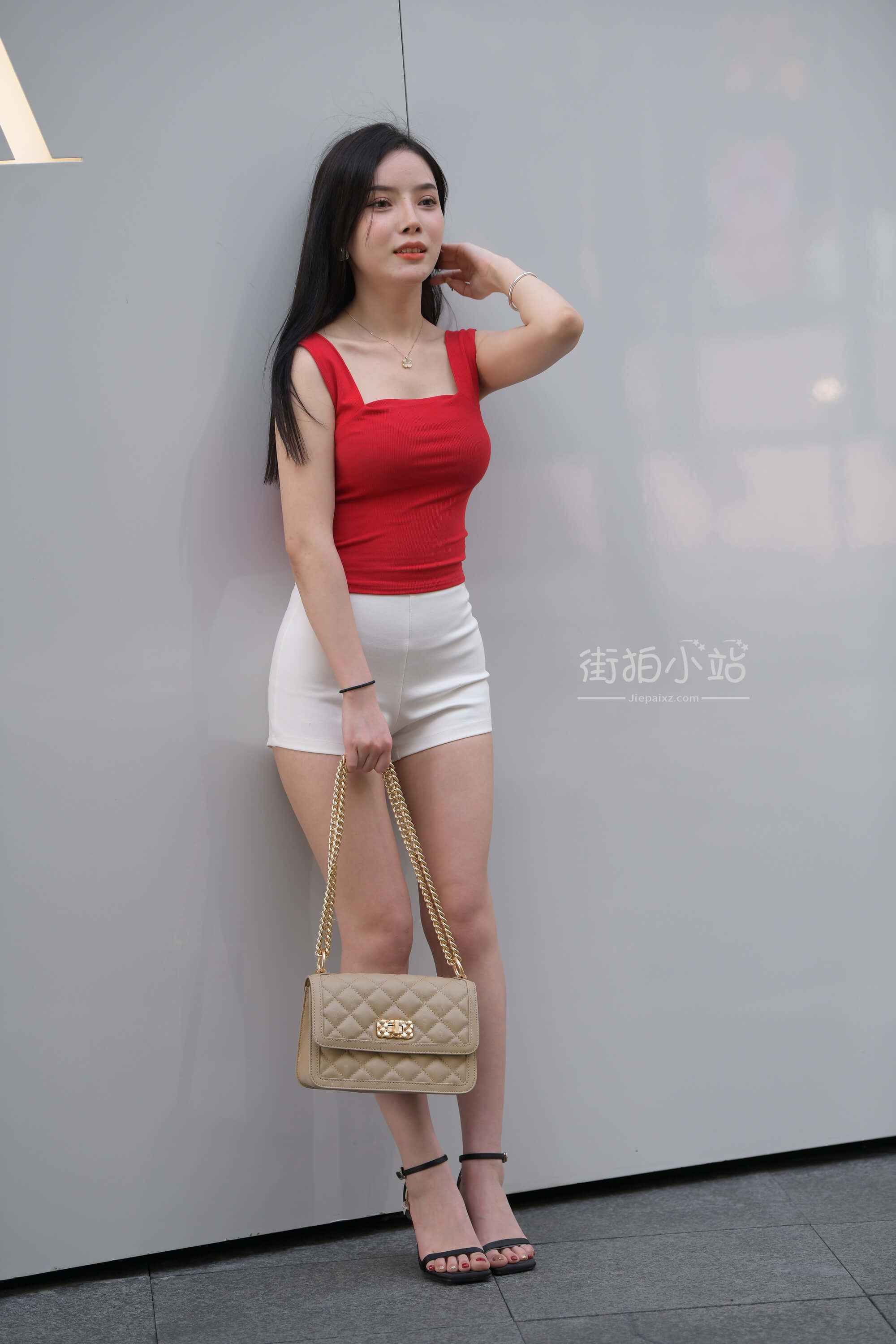 31089ezexp4rxcqr.jpg