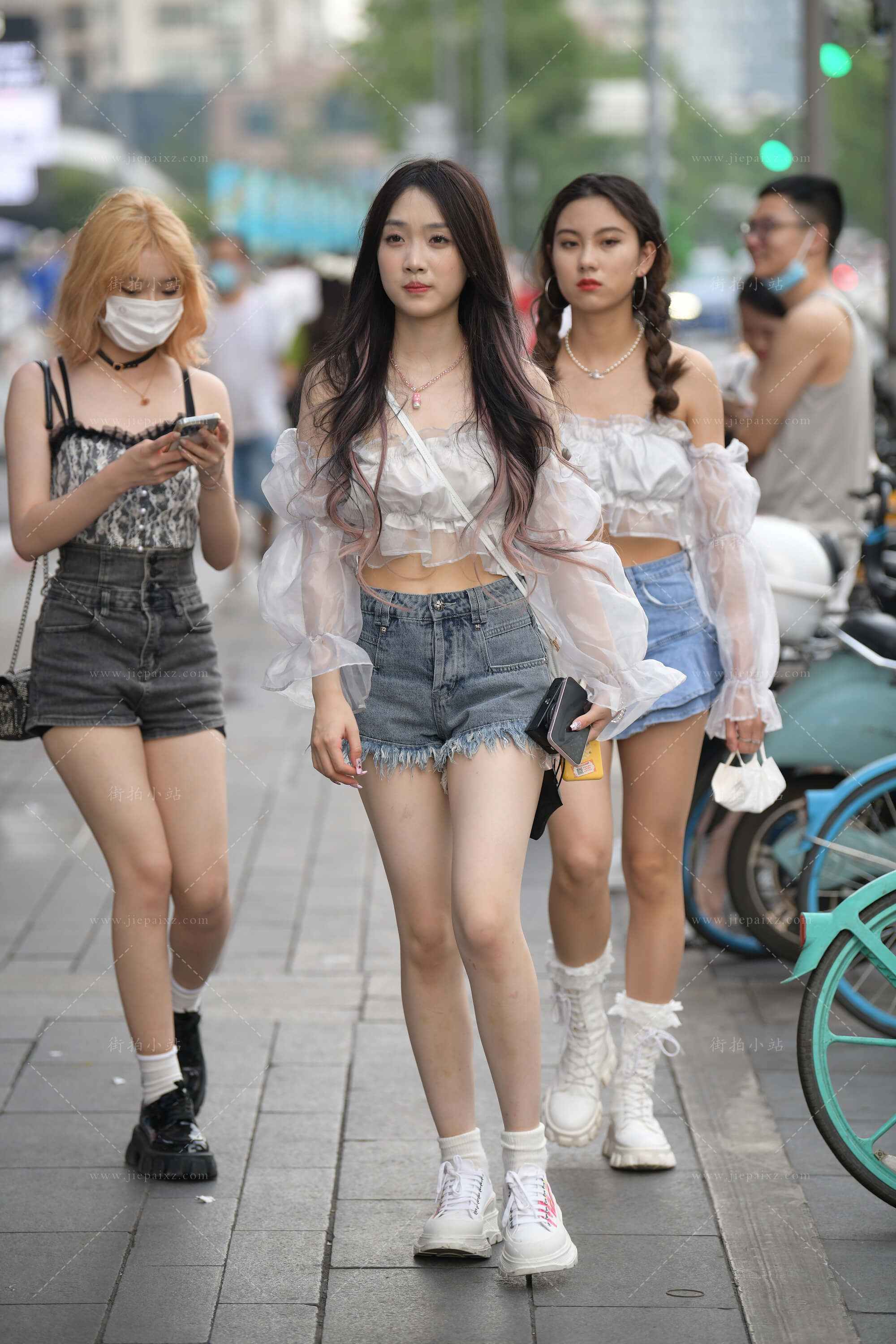 33193quq4bugkgzp.jpg