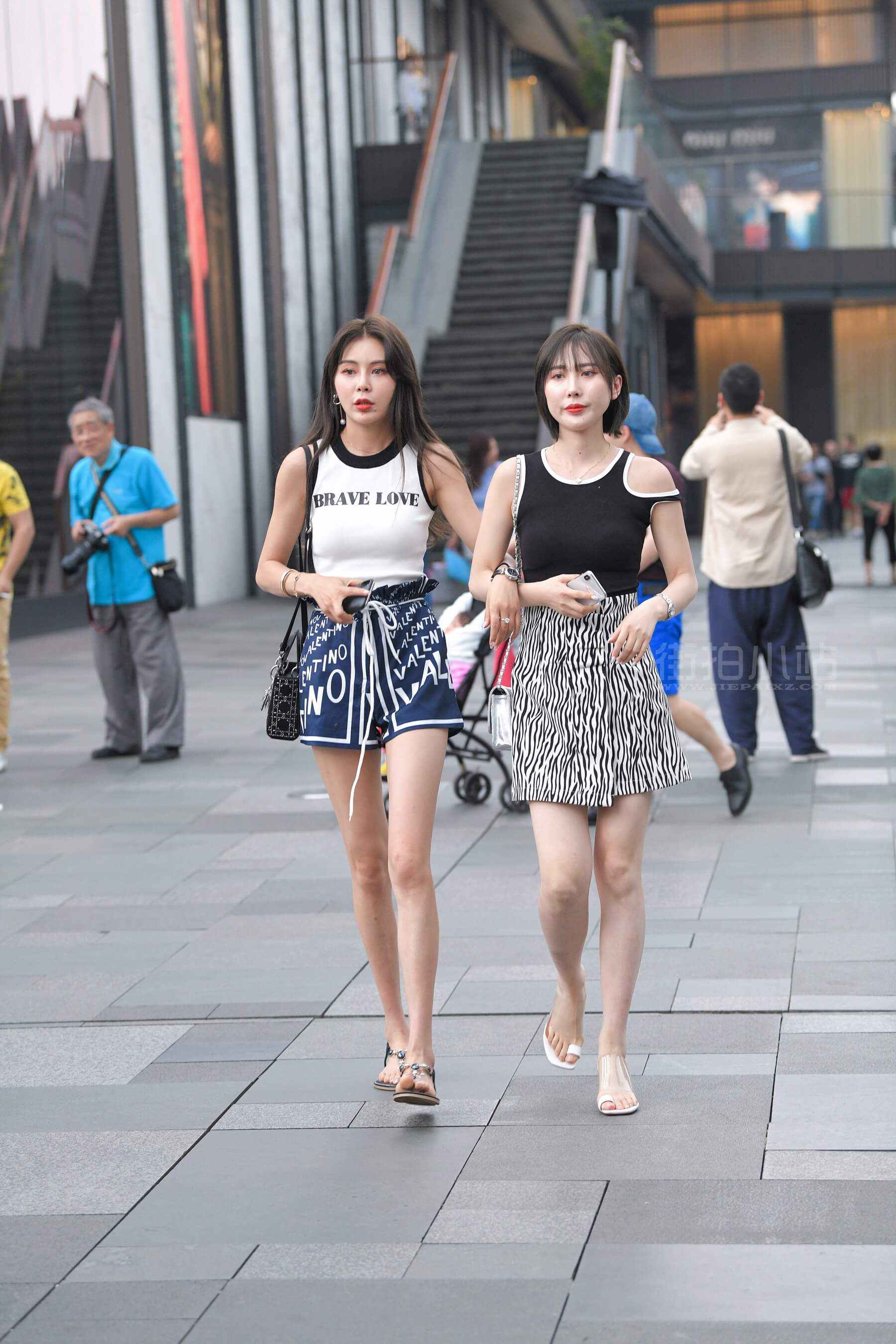 22891ypyou1nvy5w.jpg
