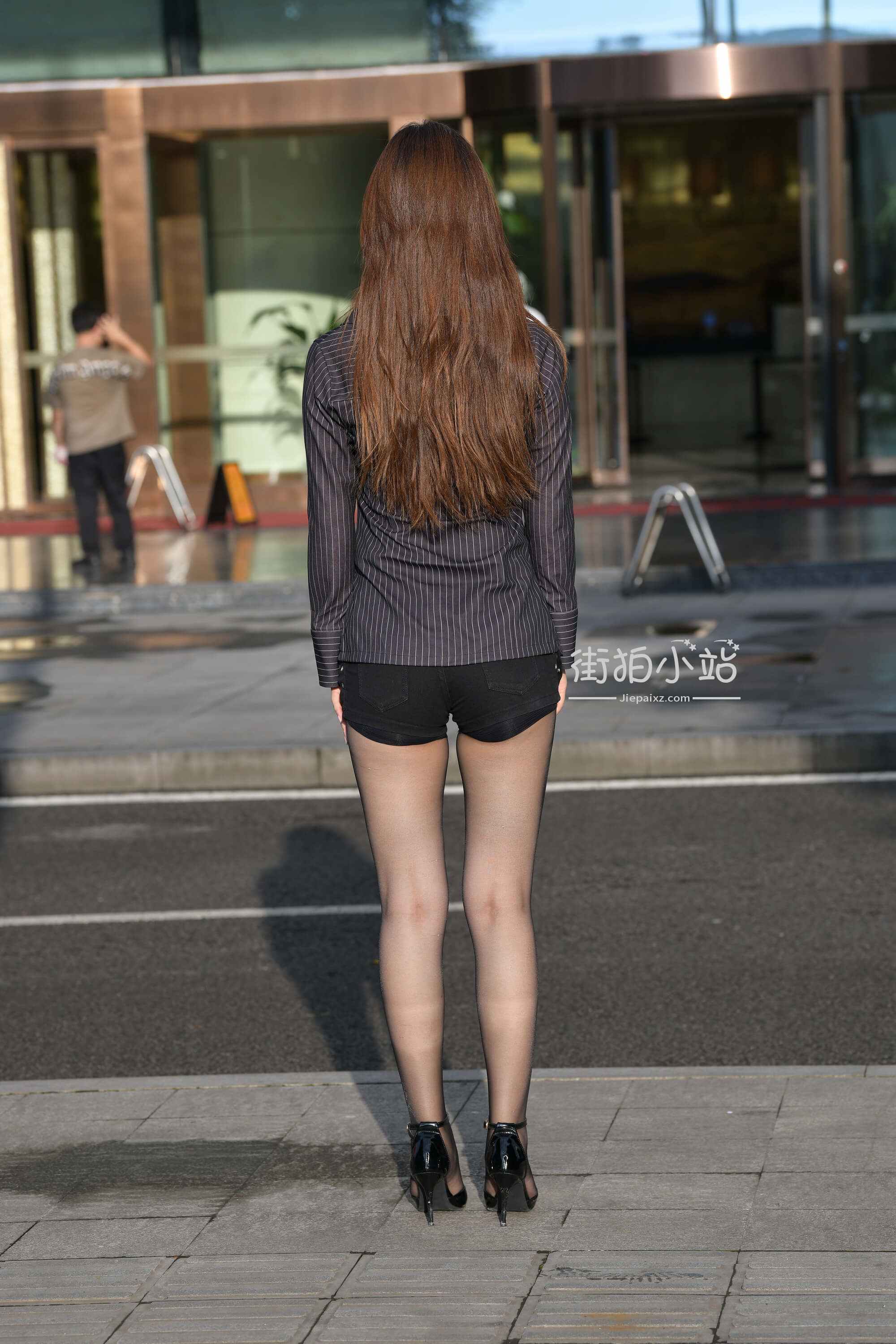 3239153jumee2j5h.jpg