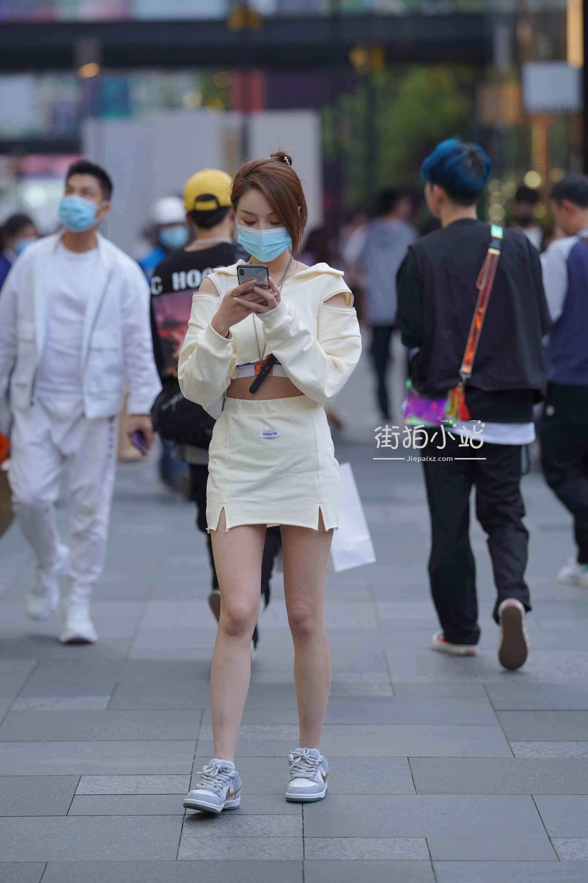 31852eduy412rahj.jpg