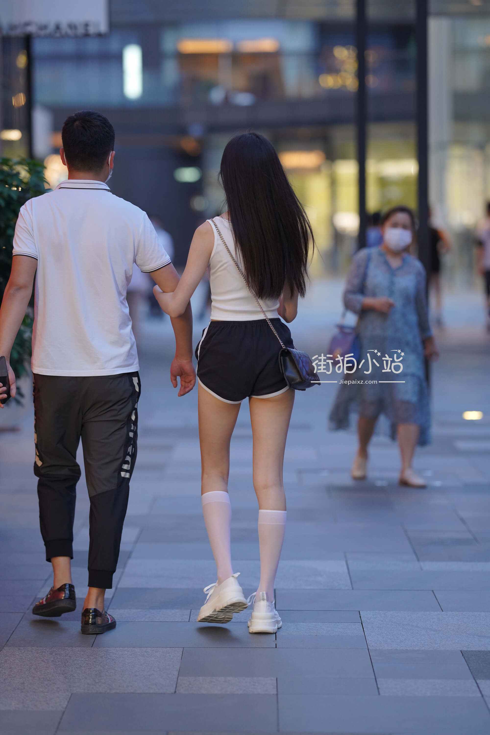 31191ch0ol3pknbm.jpg