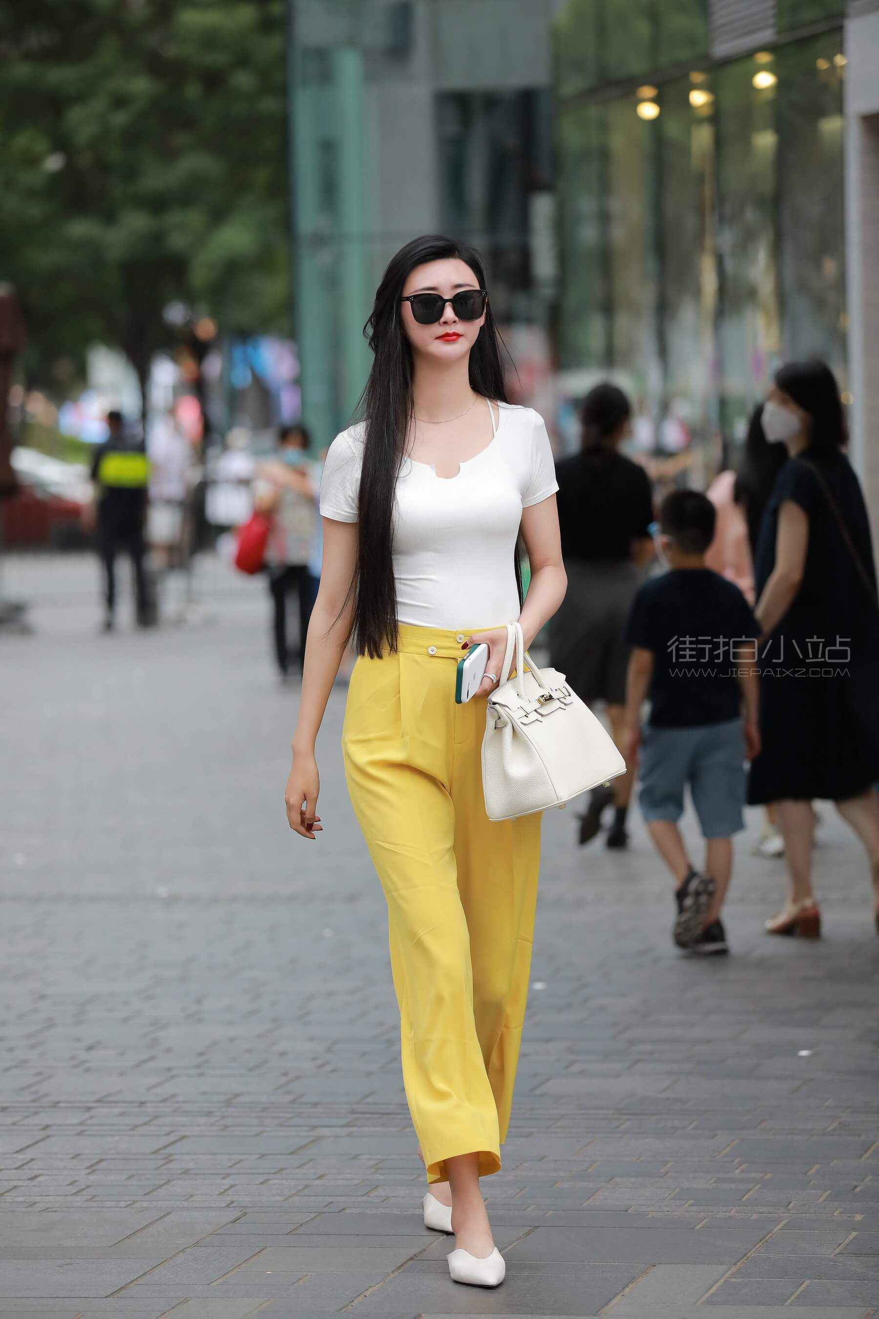 254674mv0ddxebv1.jpg