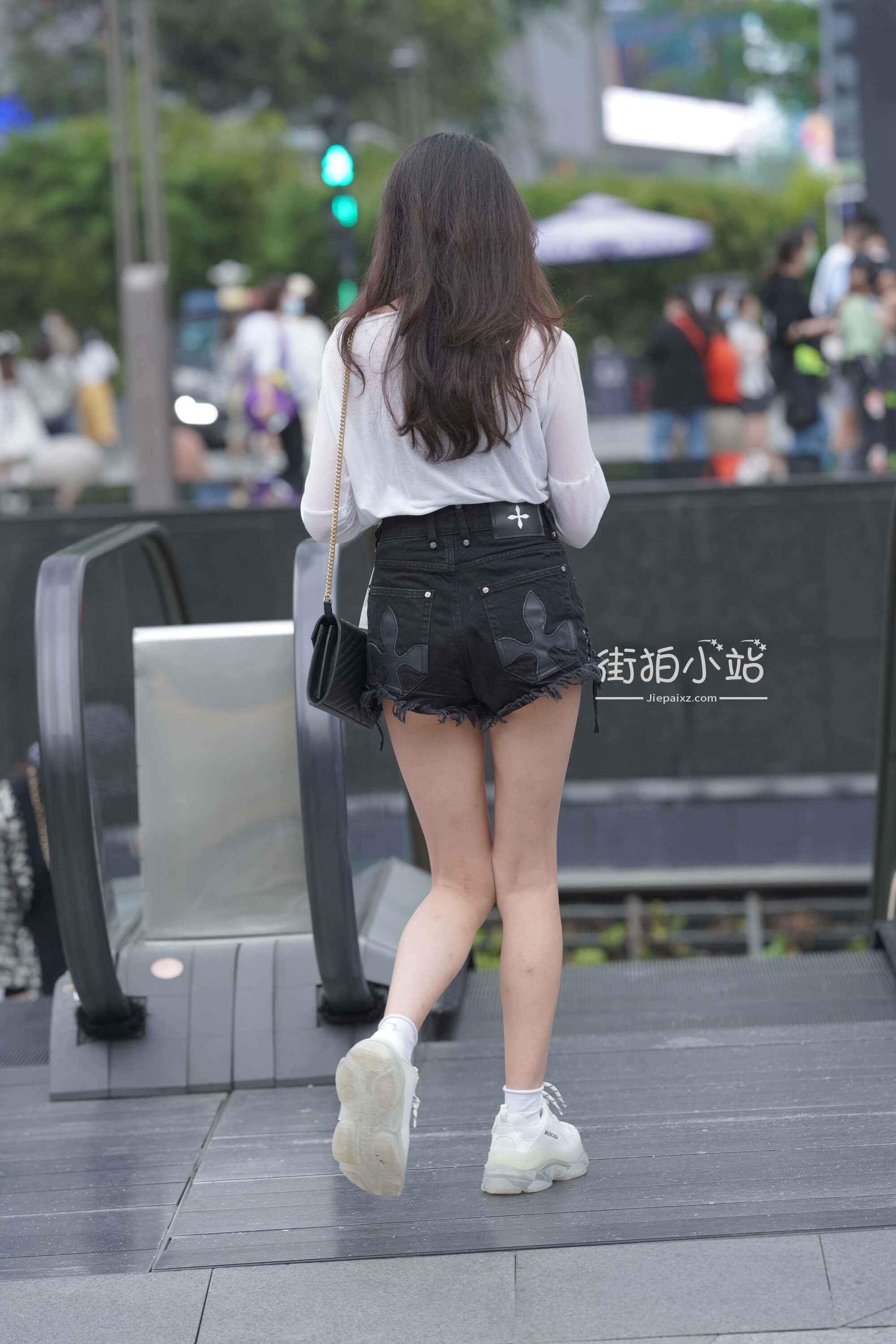 30282qqnru0dbi5x.jpg