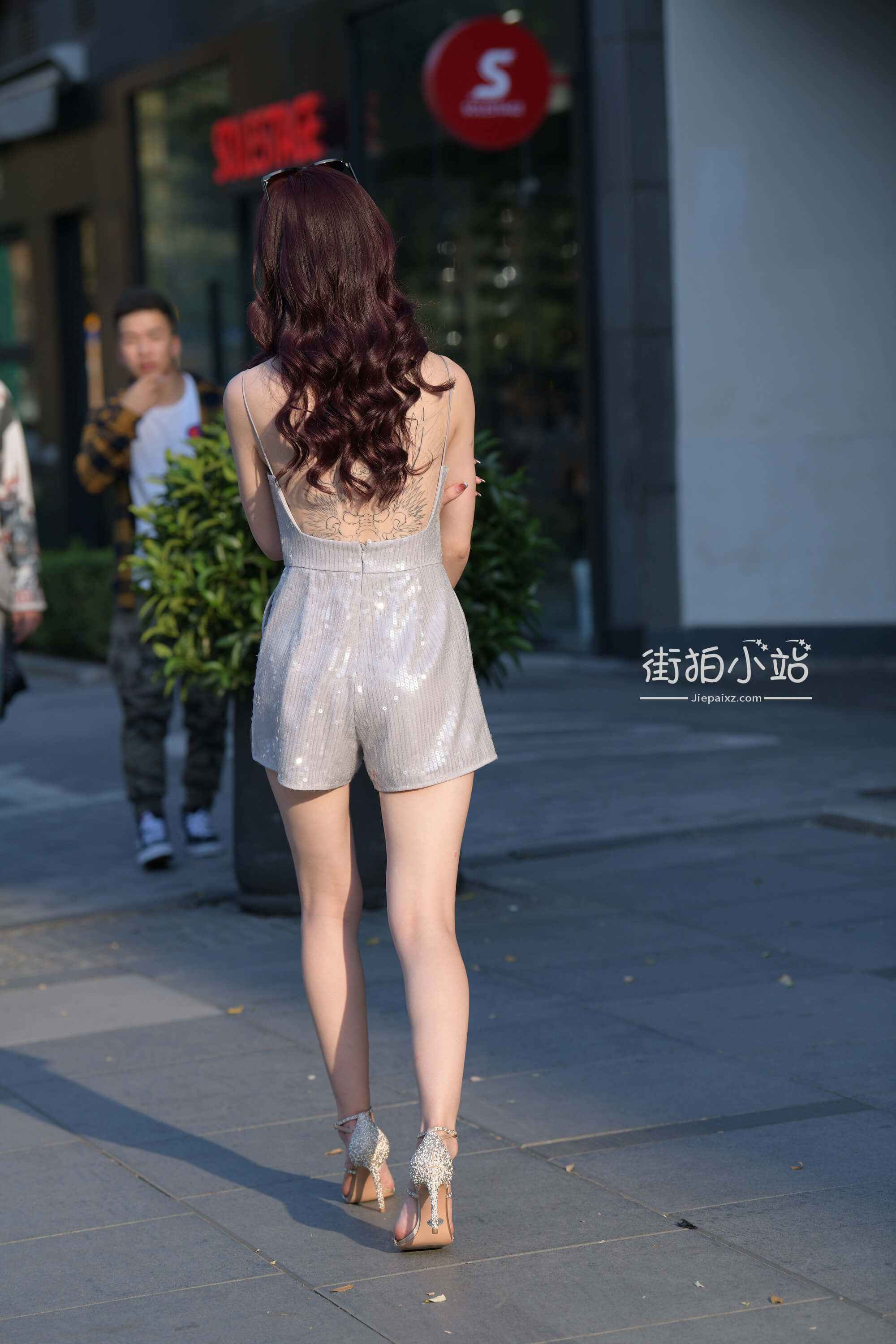 27346rbg13vhv5wf.jpg