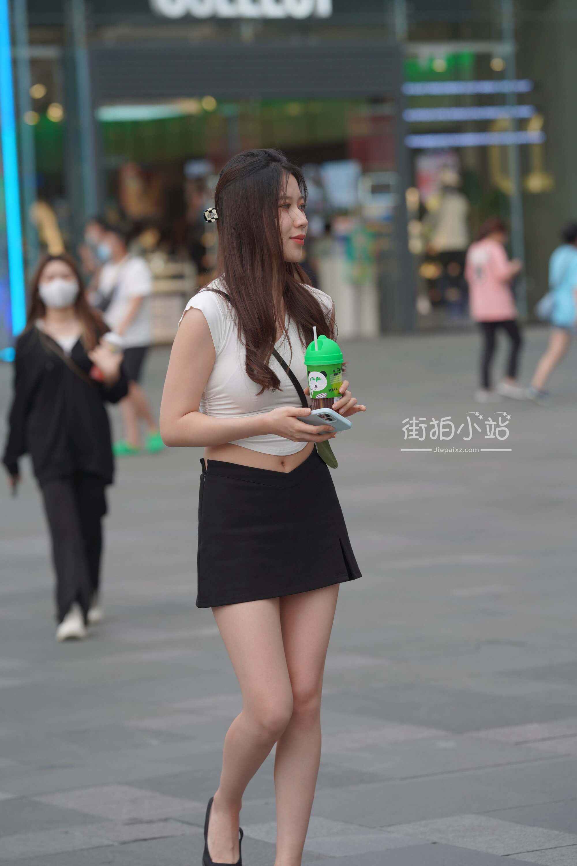 28131tj4io2f4qxa.jpg