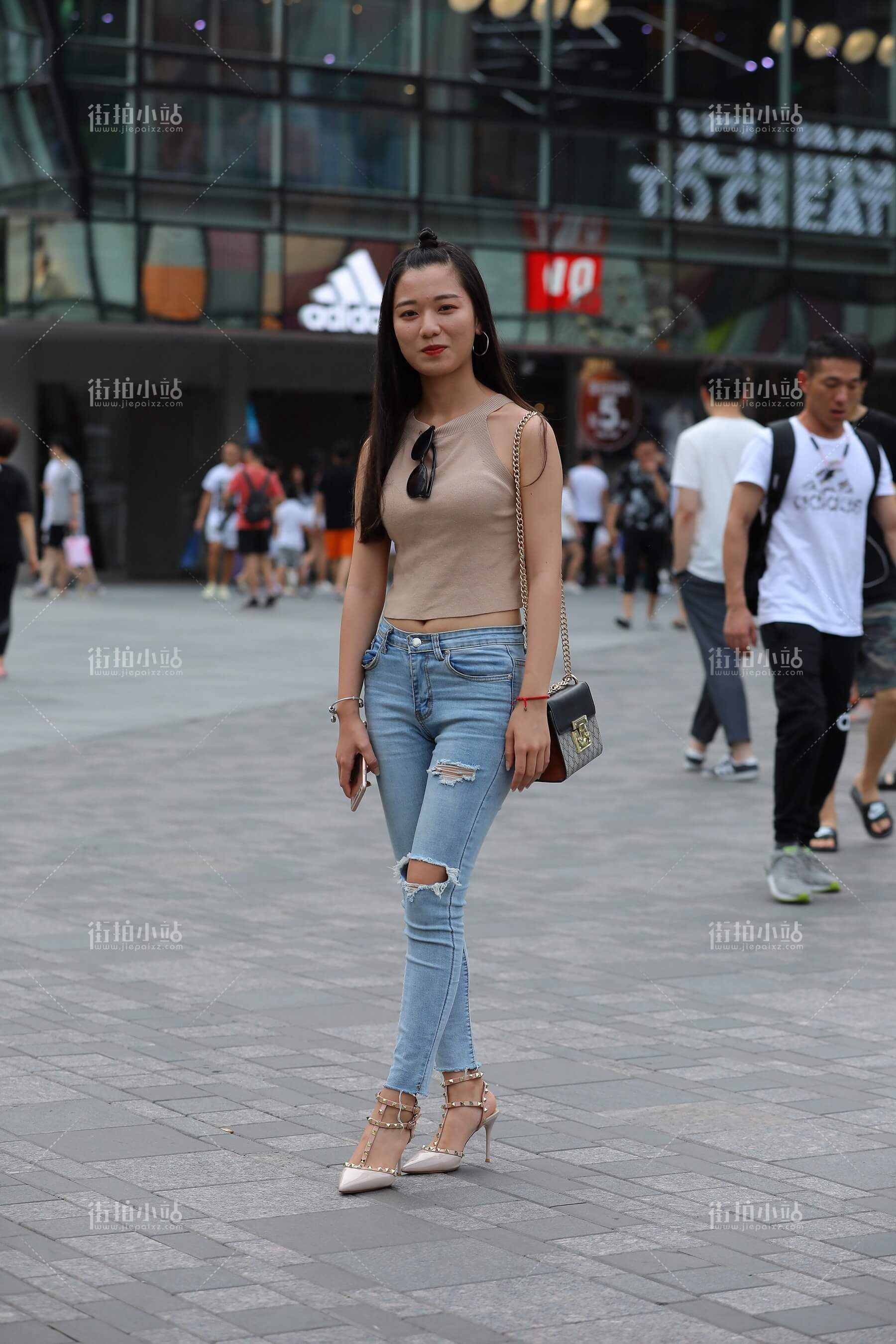 207940yqtfmzhpck.jpg