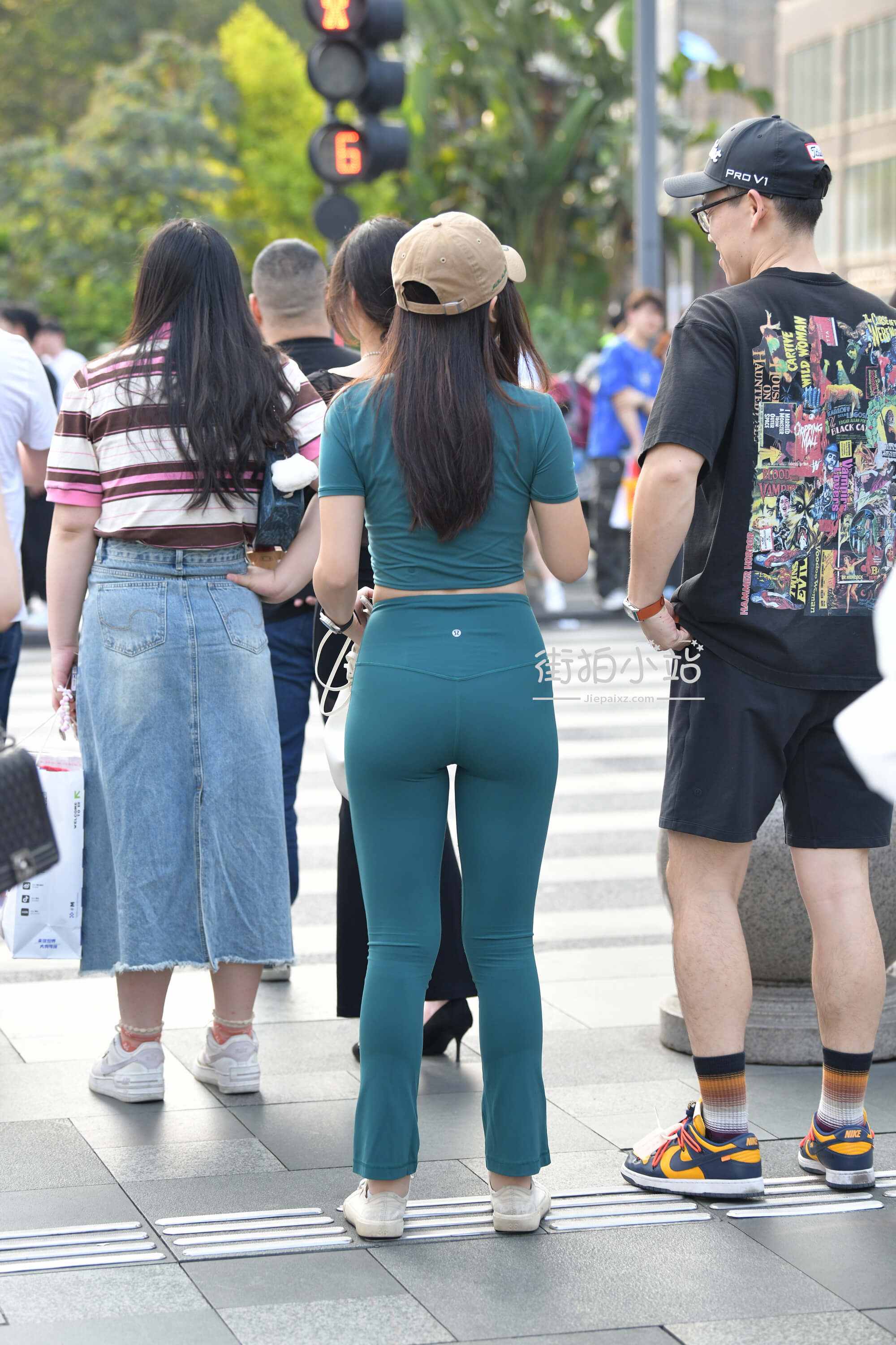 32210sw1crmhymts.jpg