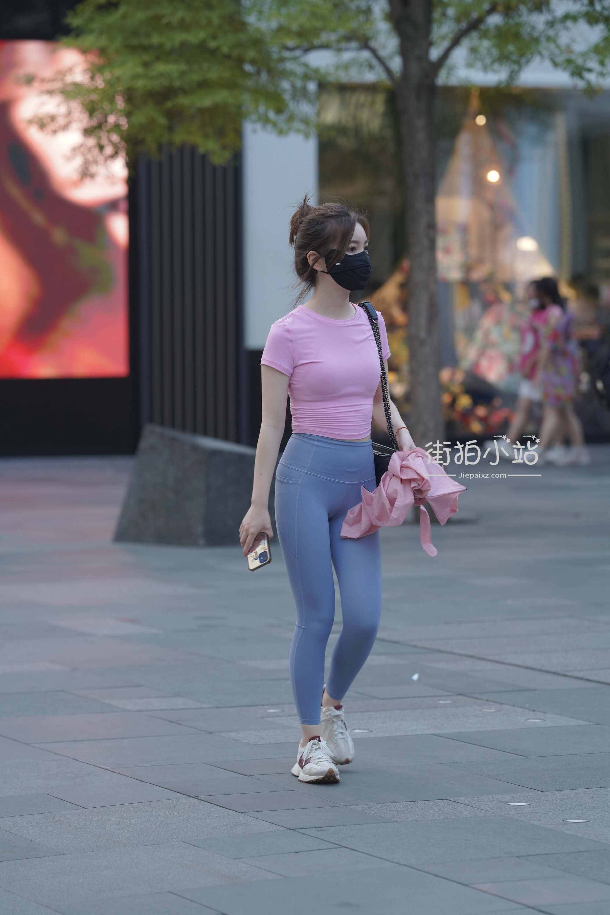 30922jiydr5kjqoq.jpg