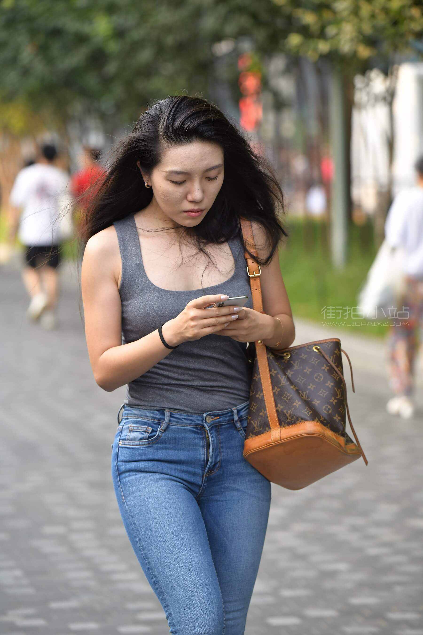 237930sjbepux24i.jpg
