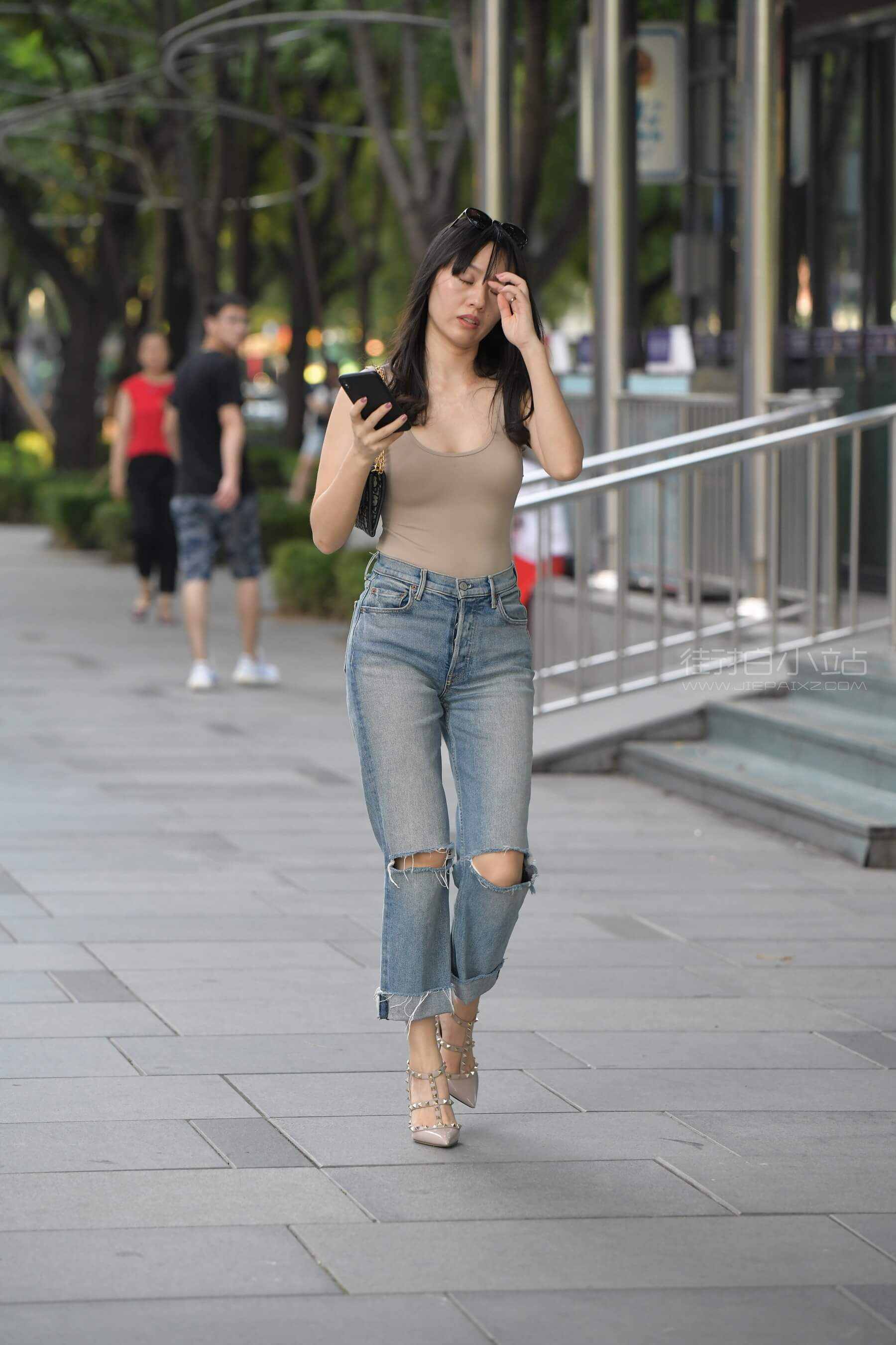 23556pzdtpvxxwr5.jpg