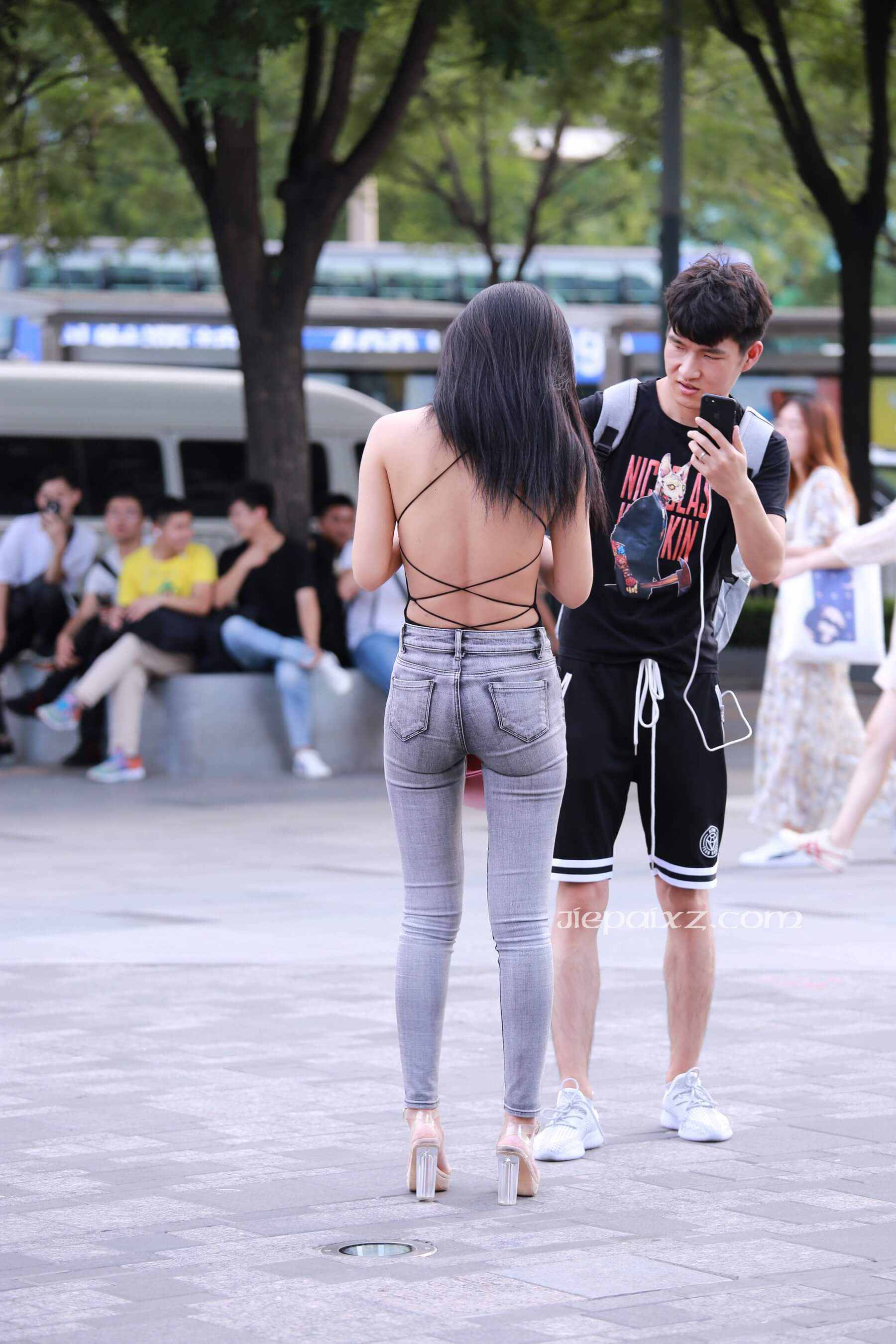 218051tlbqaawmzk.jpg