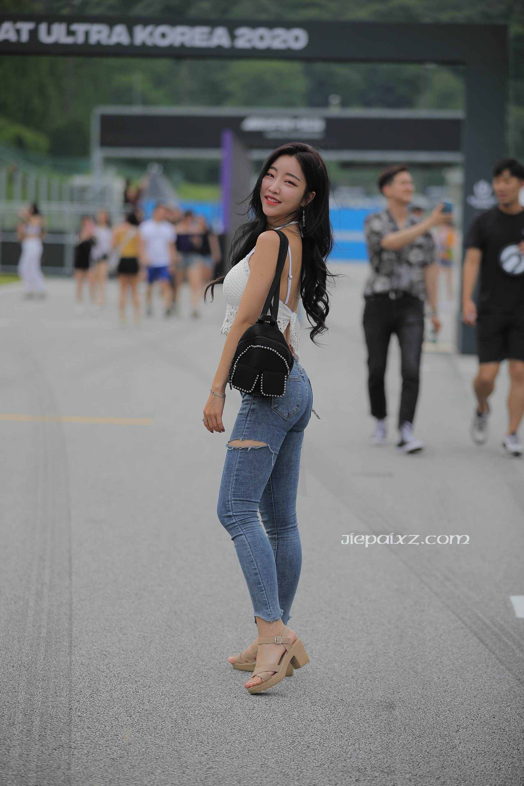 21743ylfmx2cc1v3.jpg