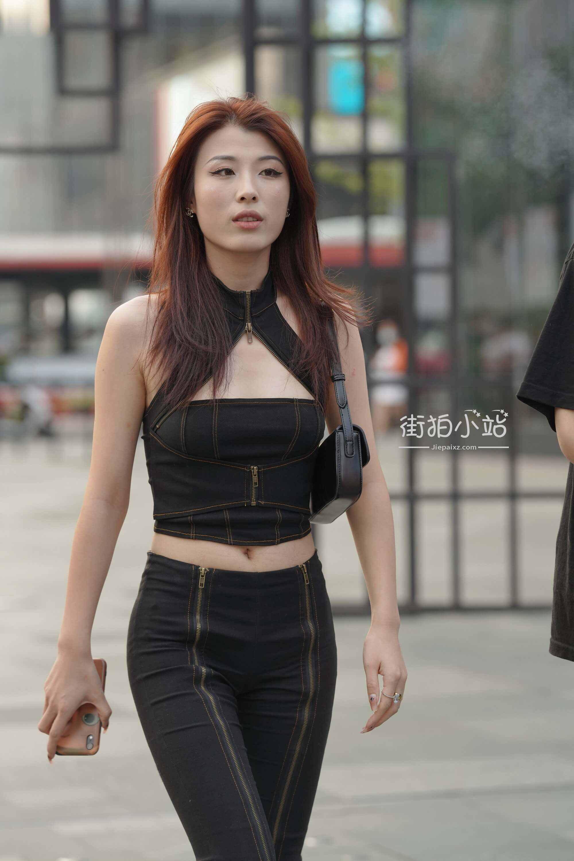 28486r1h00tcg1r0.jpg