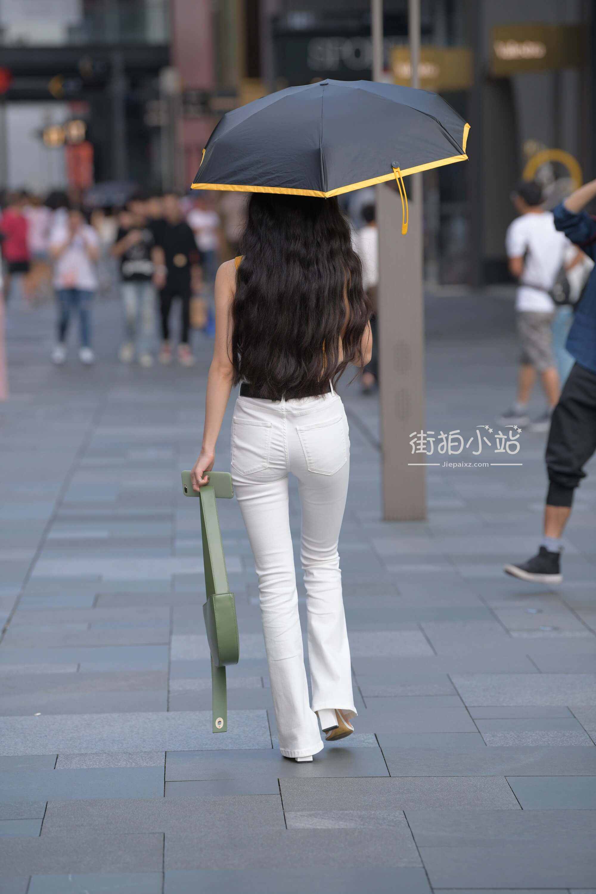 27929llzkgjmer41.jpg