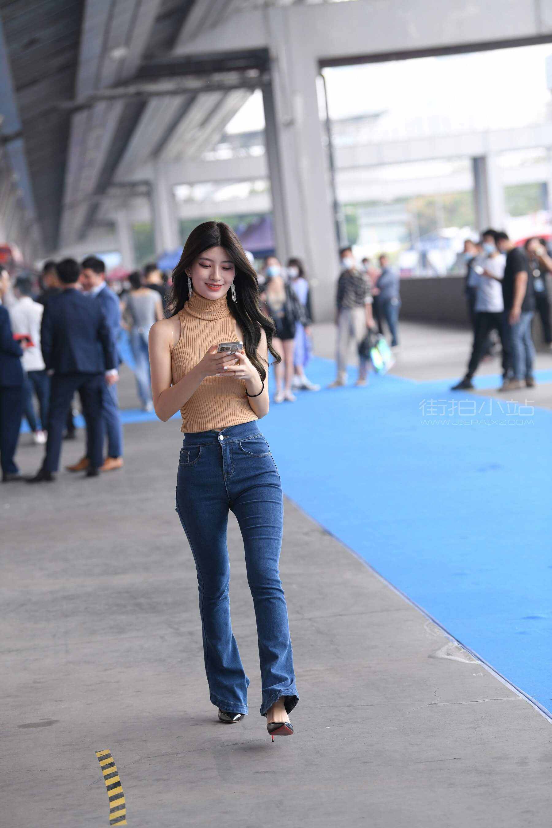 26809x54v12jy111.jpg