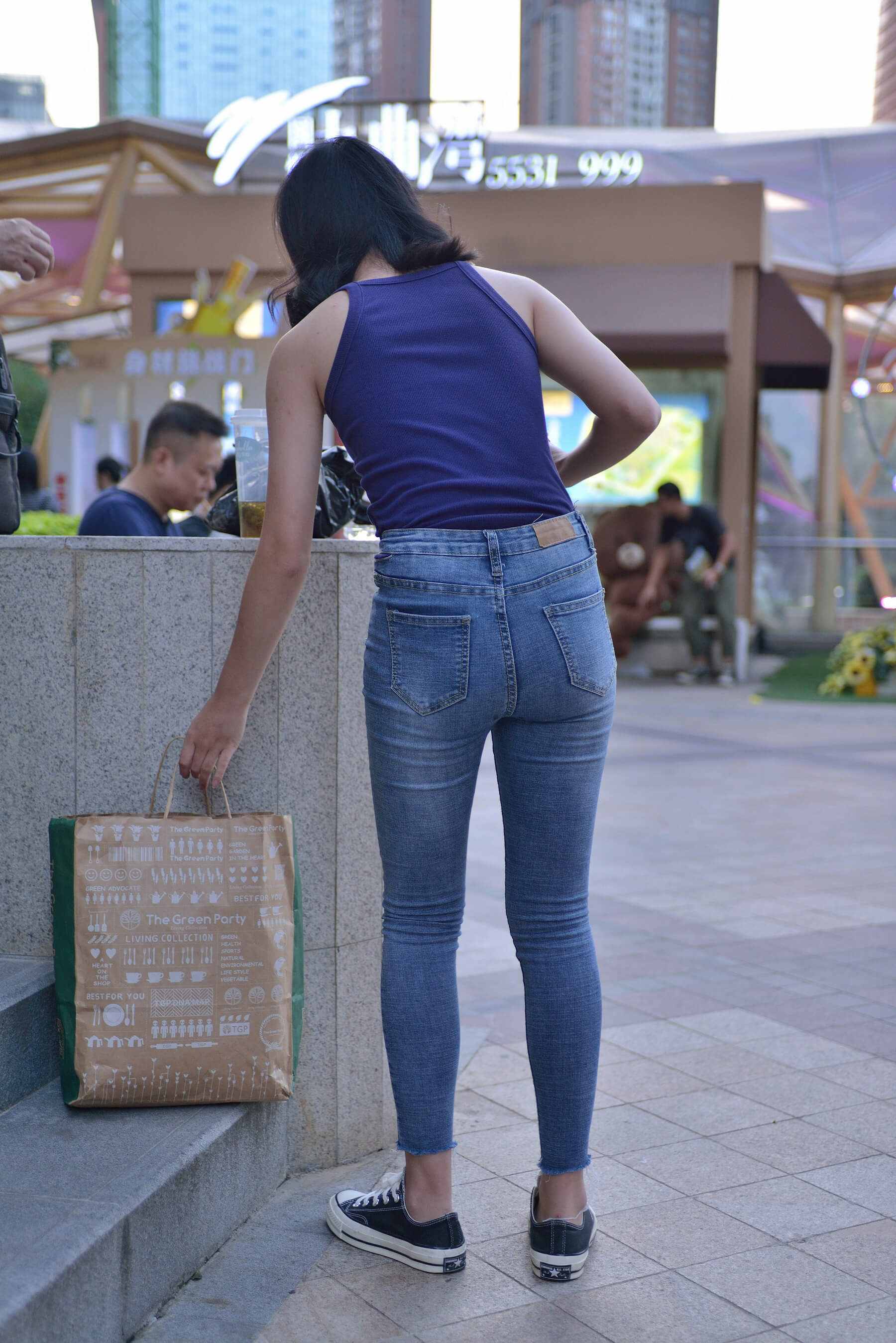 26354zhix0l2vau4.jpg