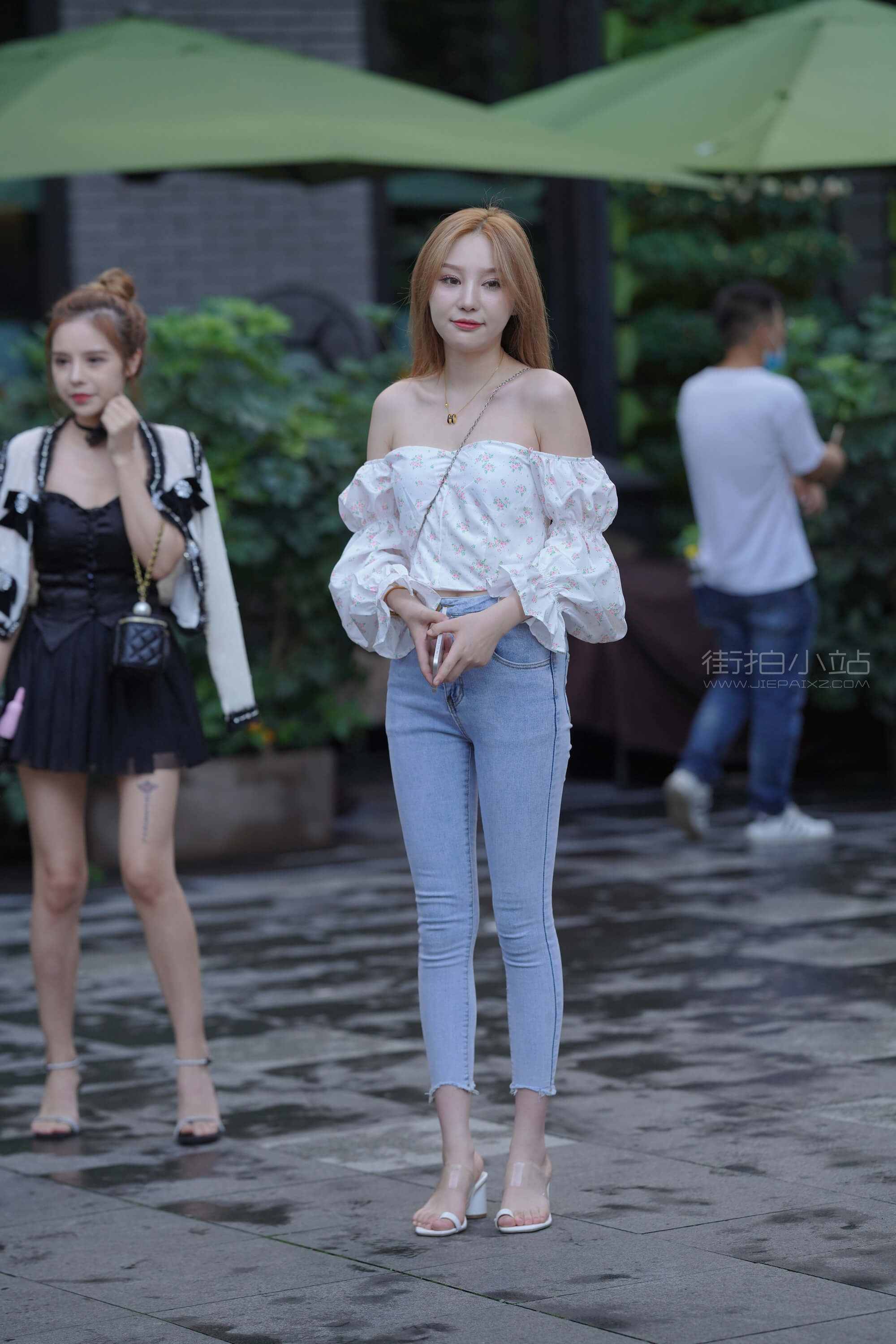 27009jo3d3sqy4xc.jpg