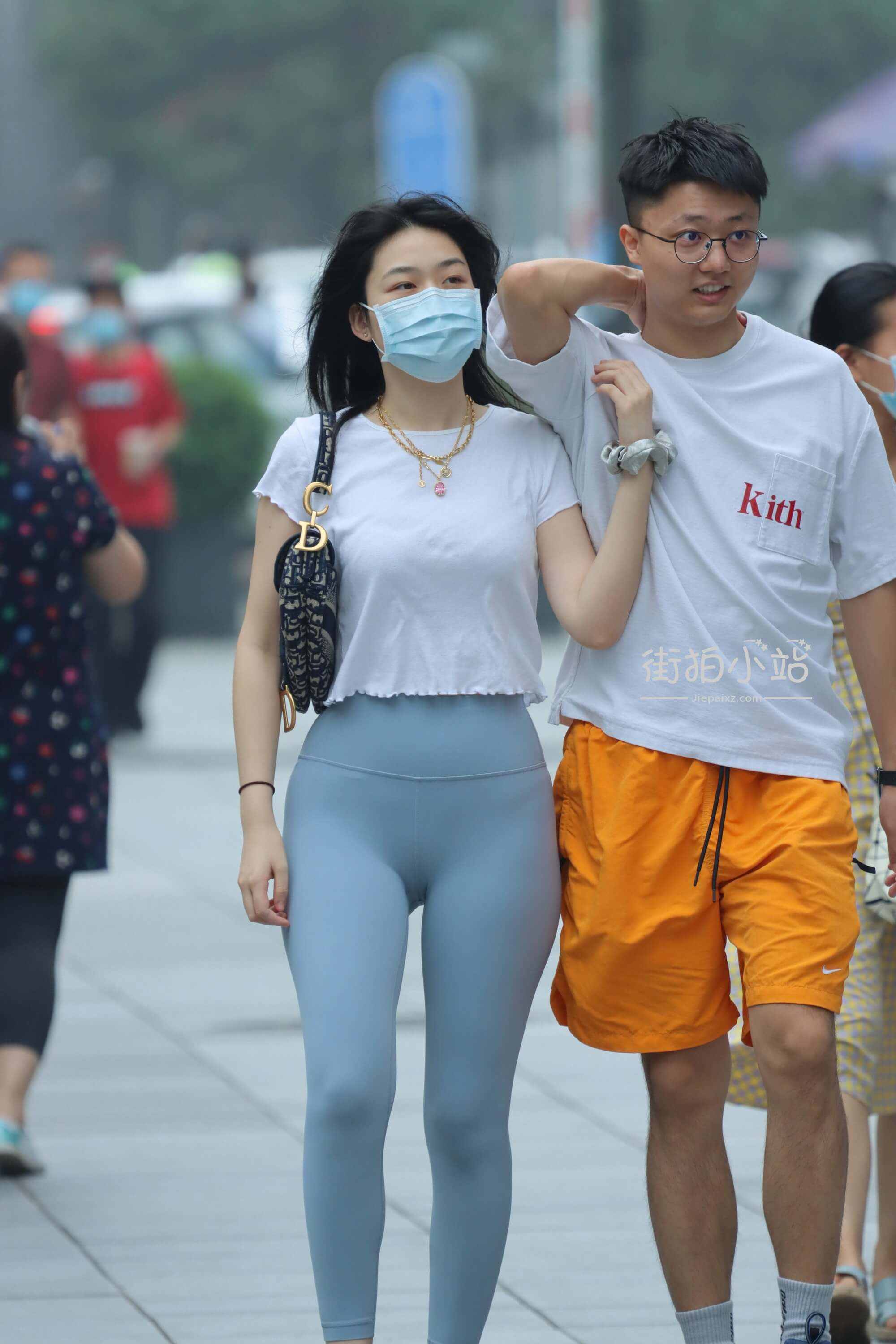 27914odyyppm4m5a.jpg
