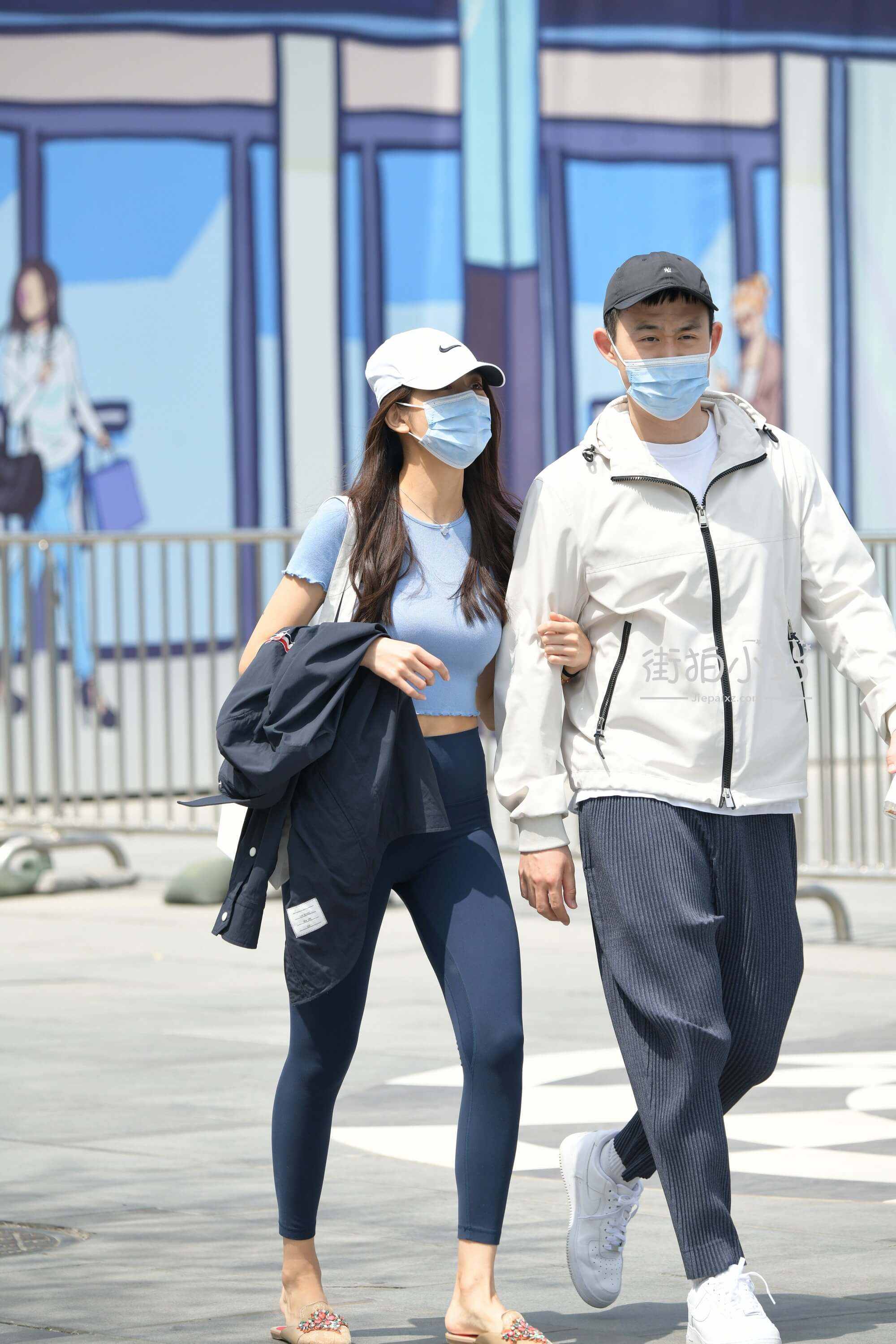 27911q2u5hqenncg.jpg